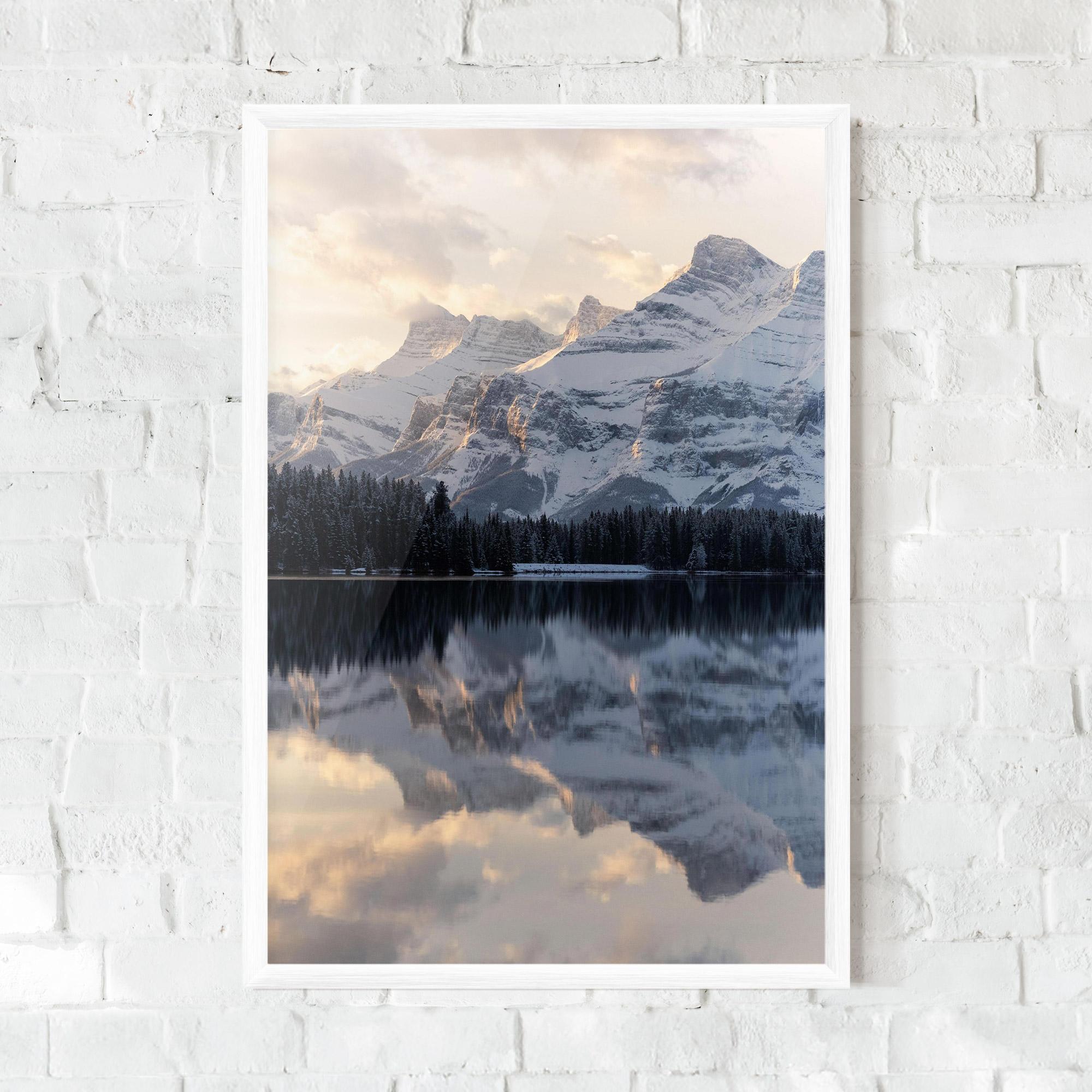 Plakat w Ramie Pretty Light Lake mockup 0