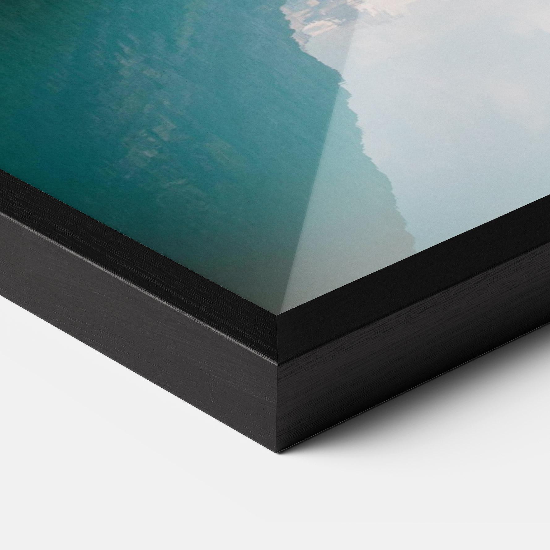 Plakat w Ramie Mountain Valley mockup 3