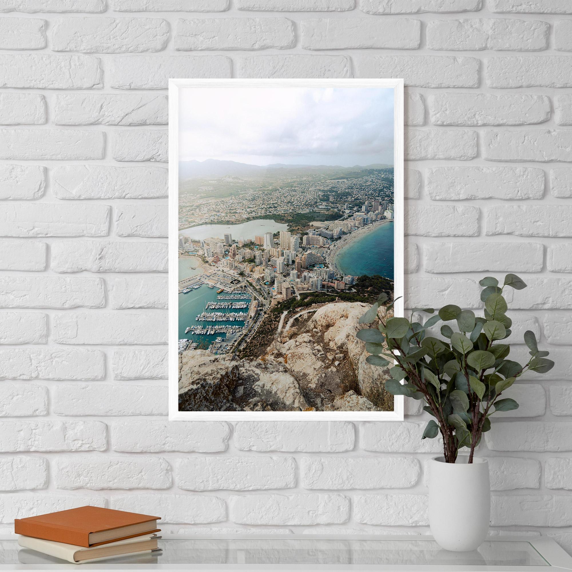 Plakat w Ramie Coast City mockup 5