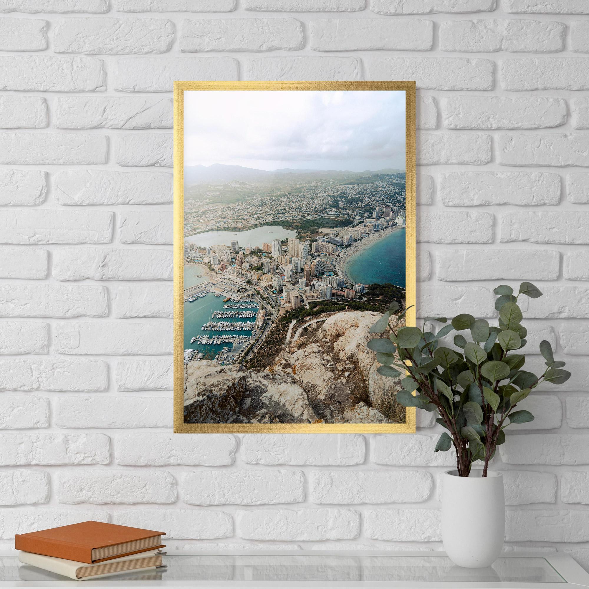 Plakat w Ramie Coast City mockup 5