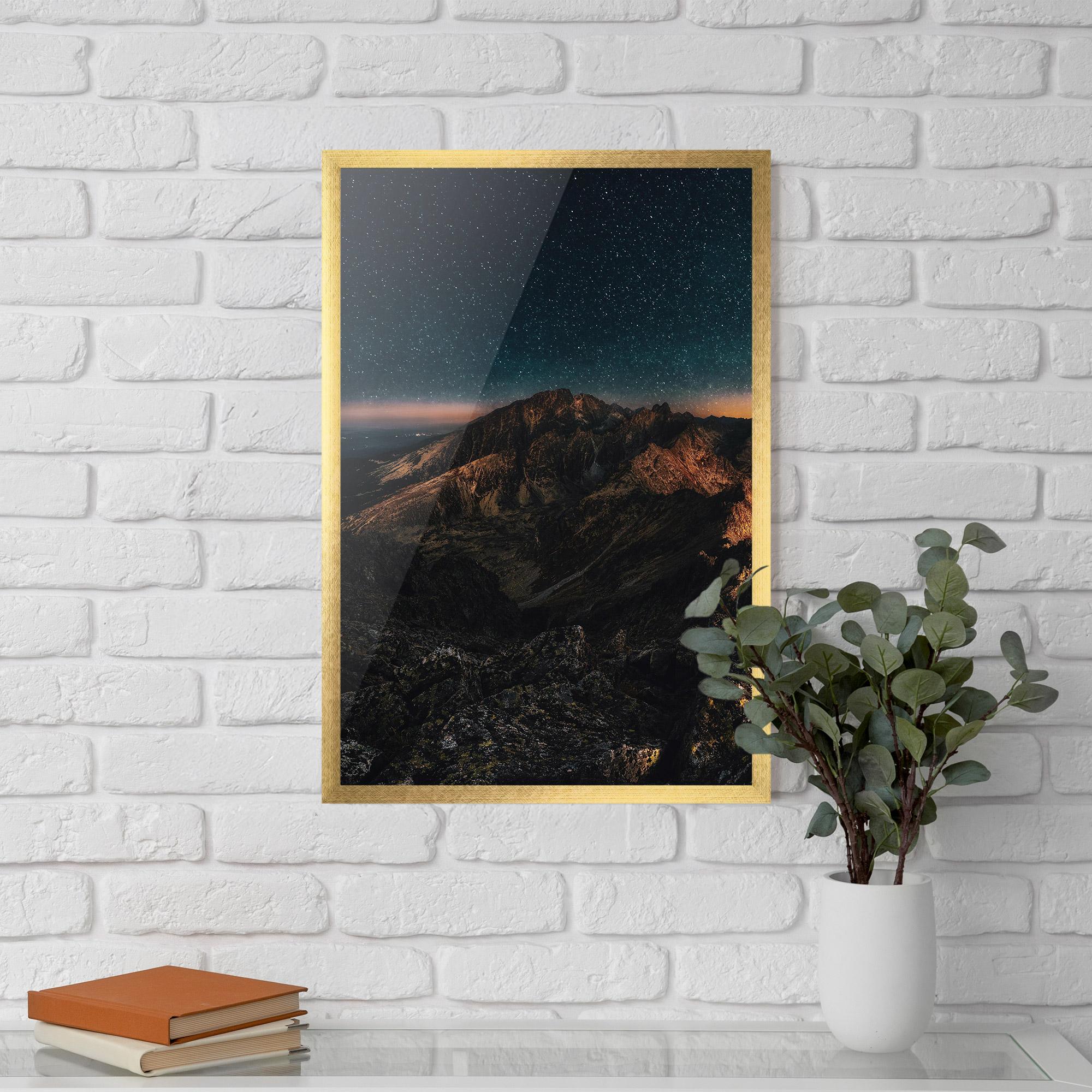 Plakat w Ramie Mountain Sky mockup 5