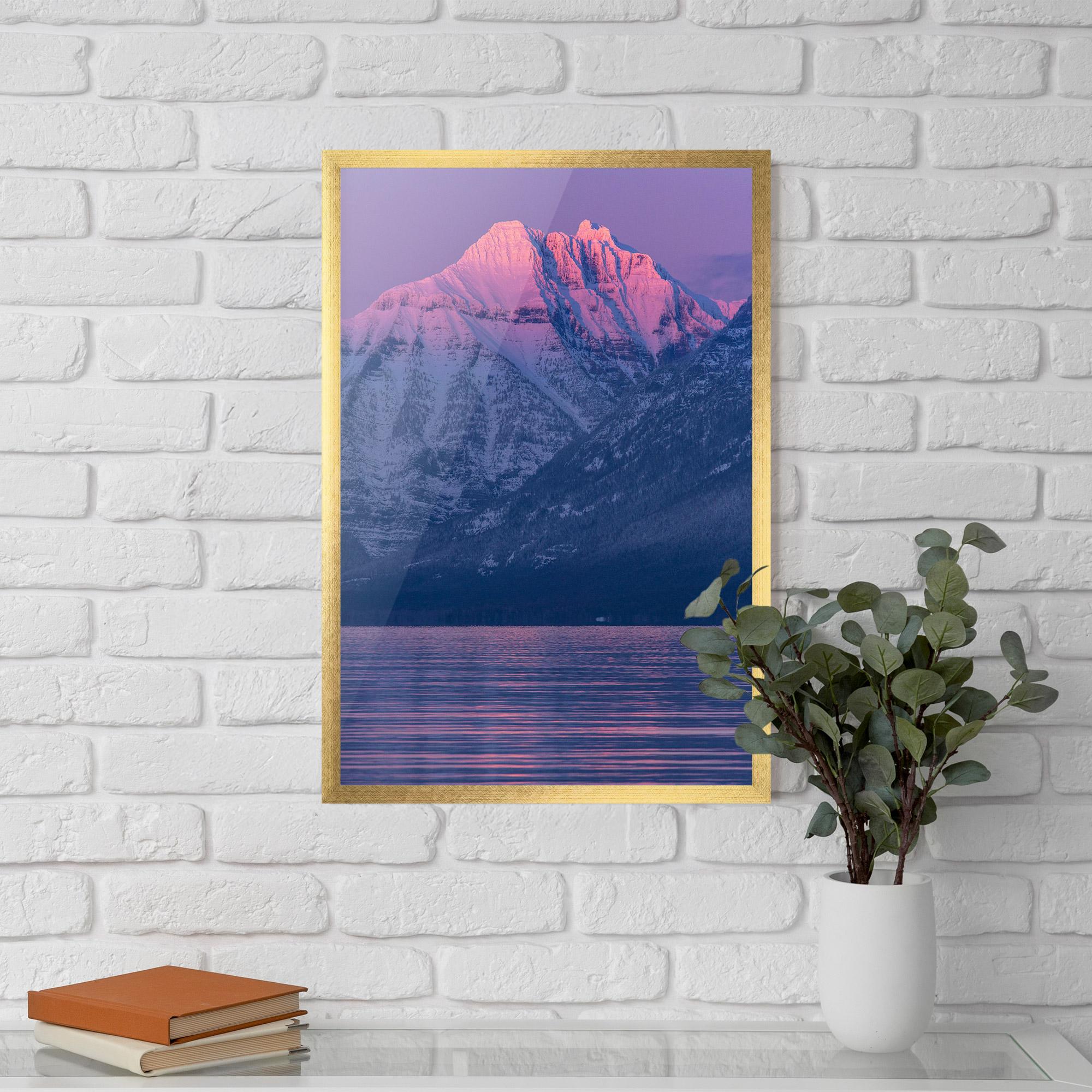 Plakat w Ramie Purple Snowy View mockup 5