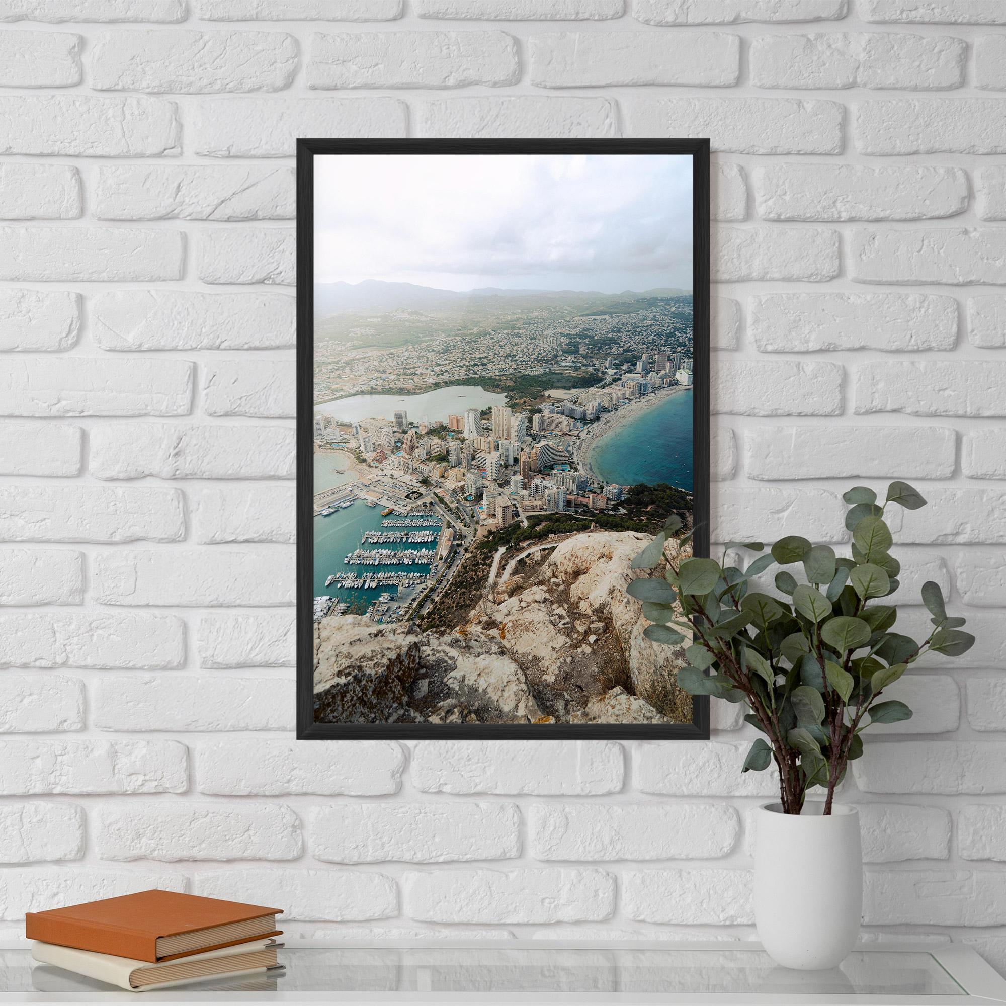 Plakat w Ramie Coast City mockup 5