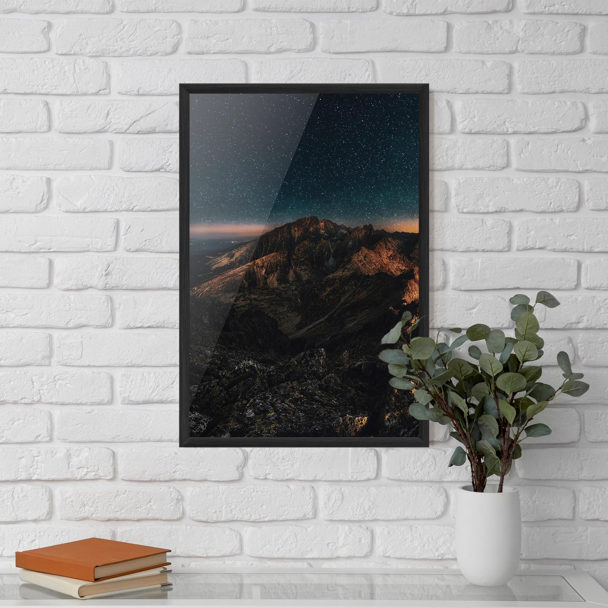 Plakat w Ramie Mountain Sky mockup 5