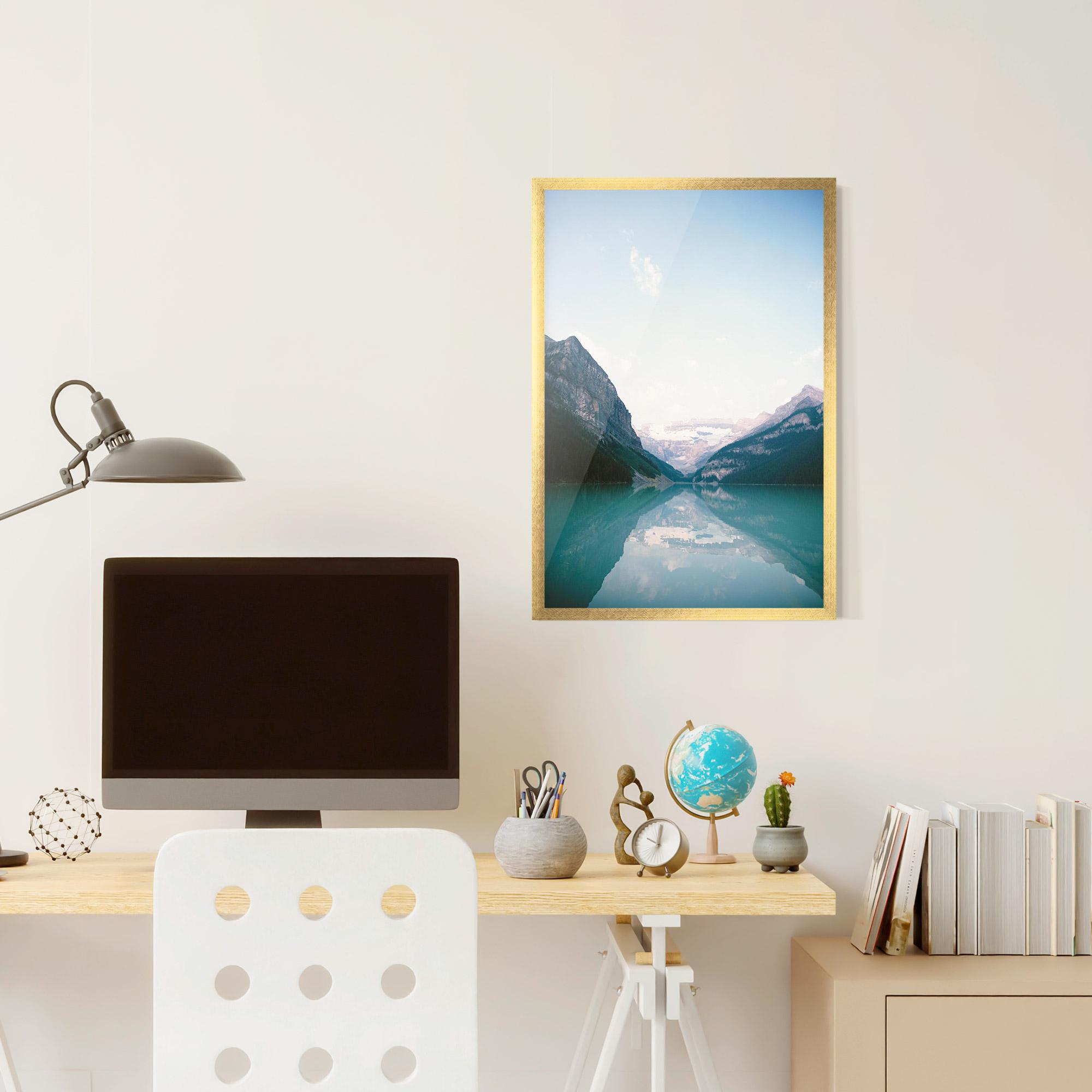 Plakat w Ramie Mountain Valley mockup 6