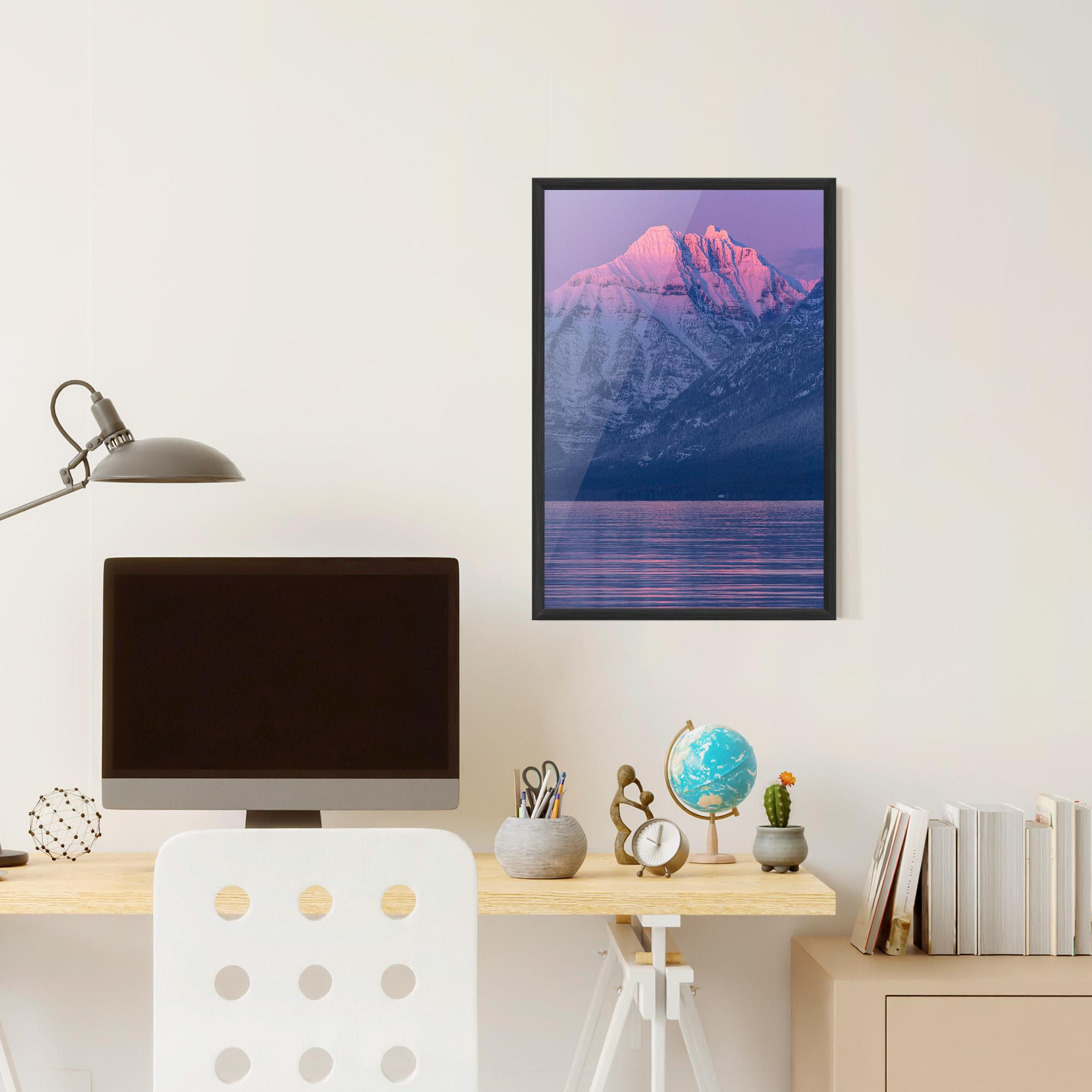 Plakat w Ramie Purple Snowy View mockup 6