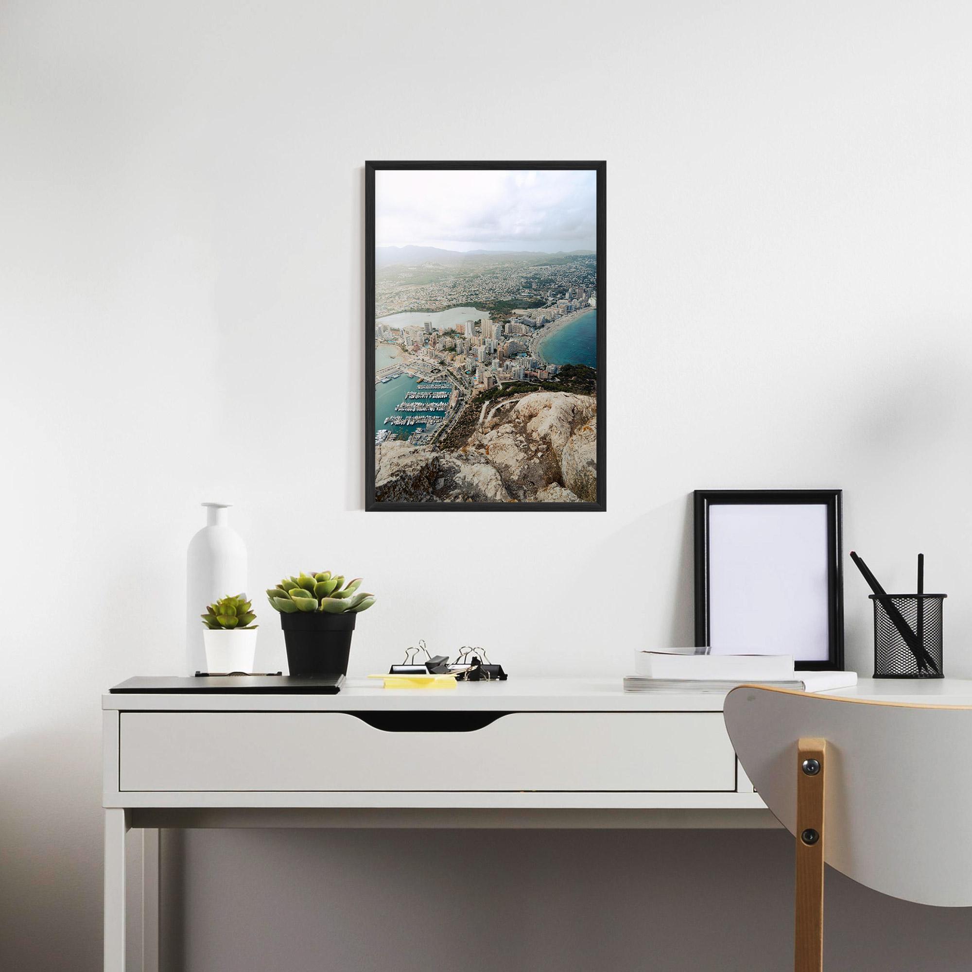 Plakat w Ramie Coast City mockup 7