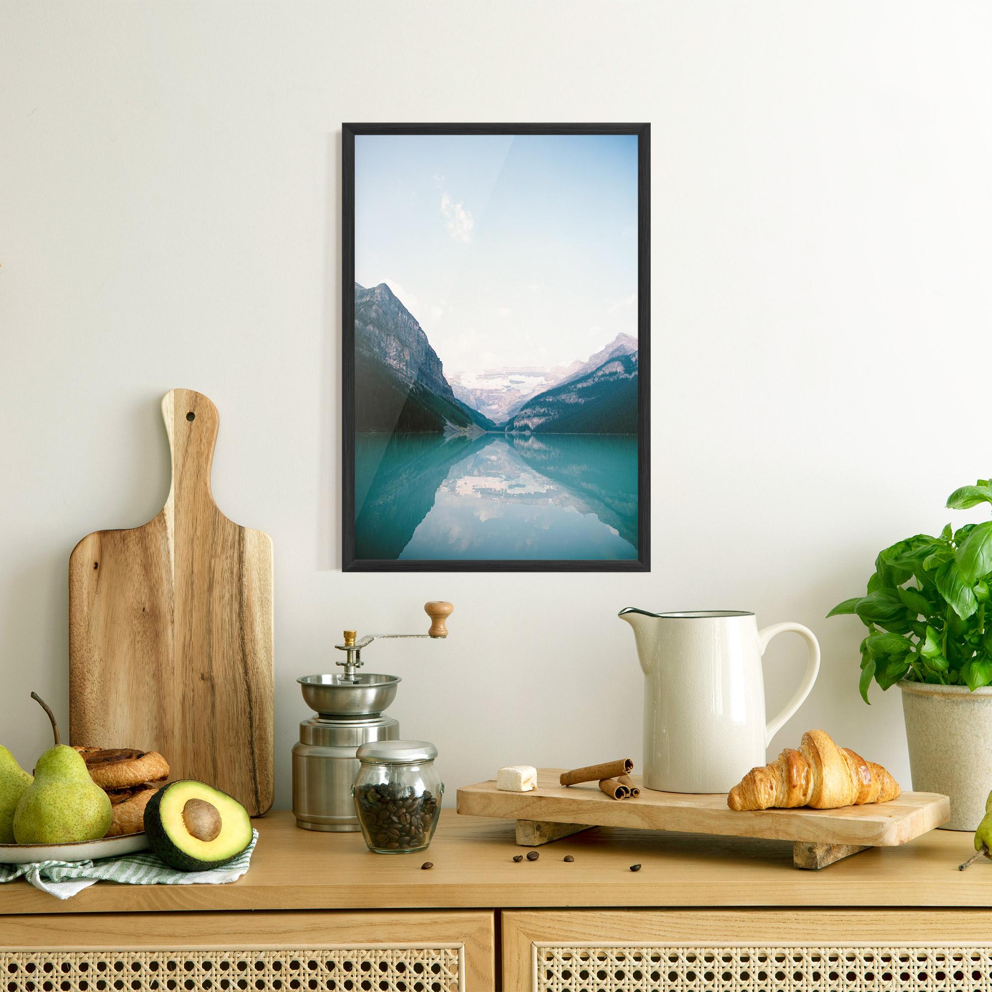 Plakat w Ramie Mountain Valley mockup 8