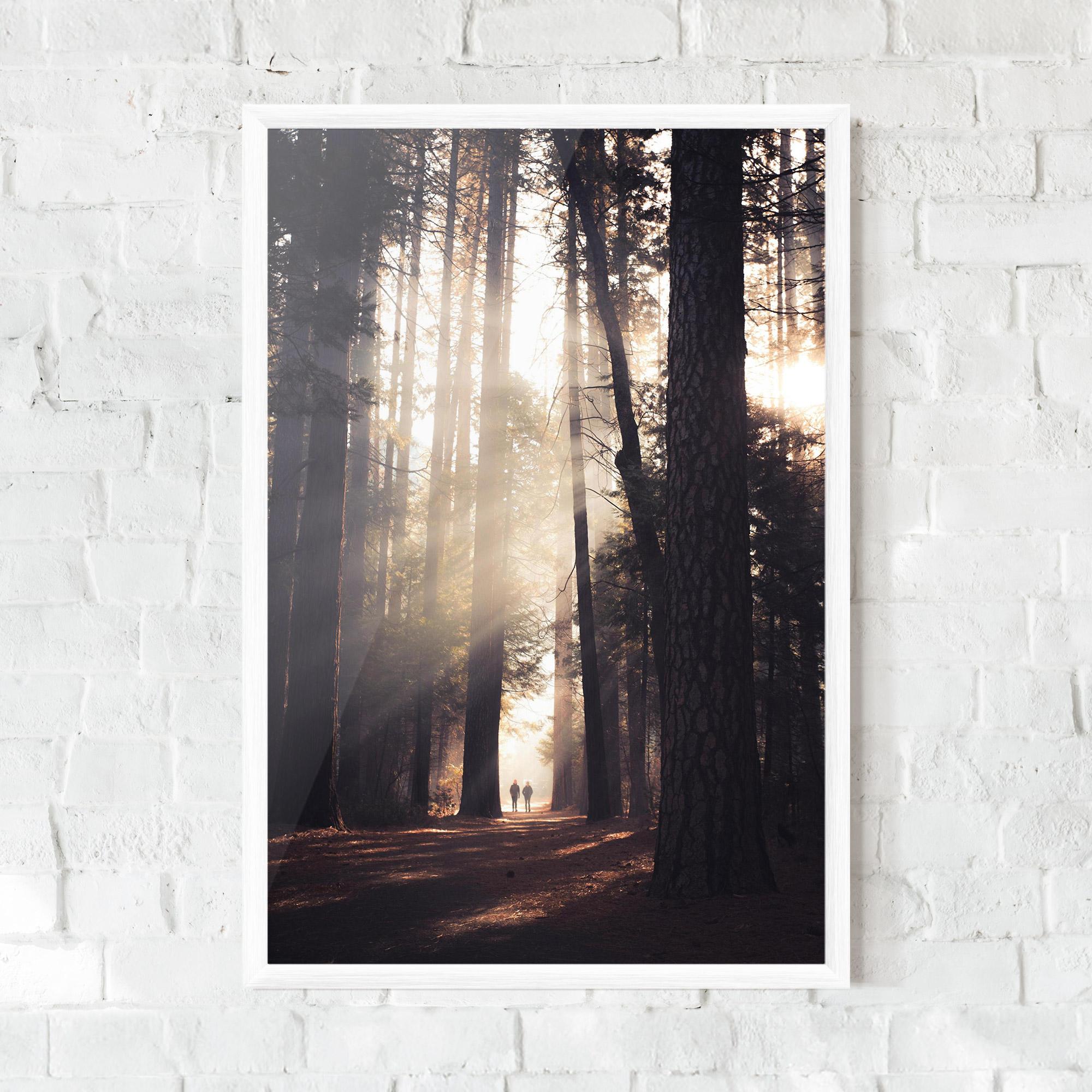 Plakat w Ramie Foggy Couple Forest mockup 0