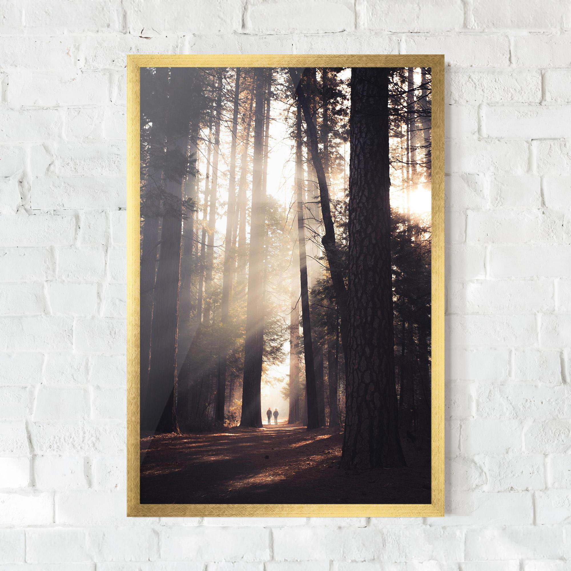 Plakat w Ramie Foggy Couple Forest mockup 0