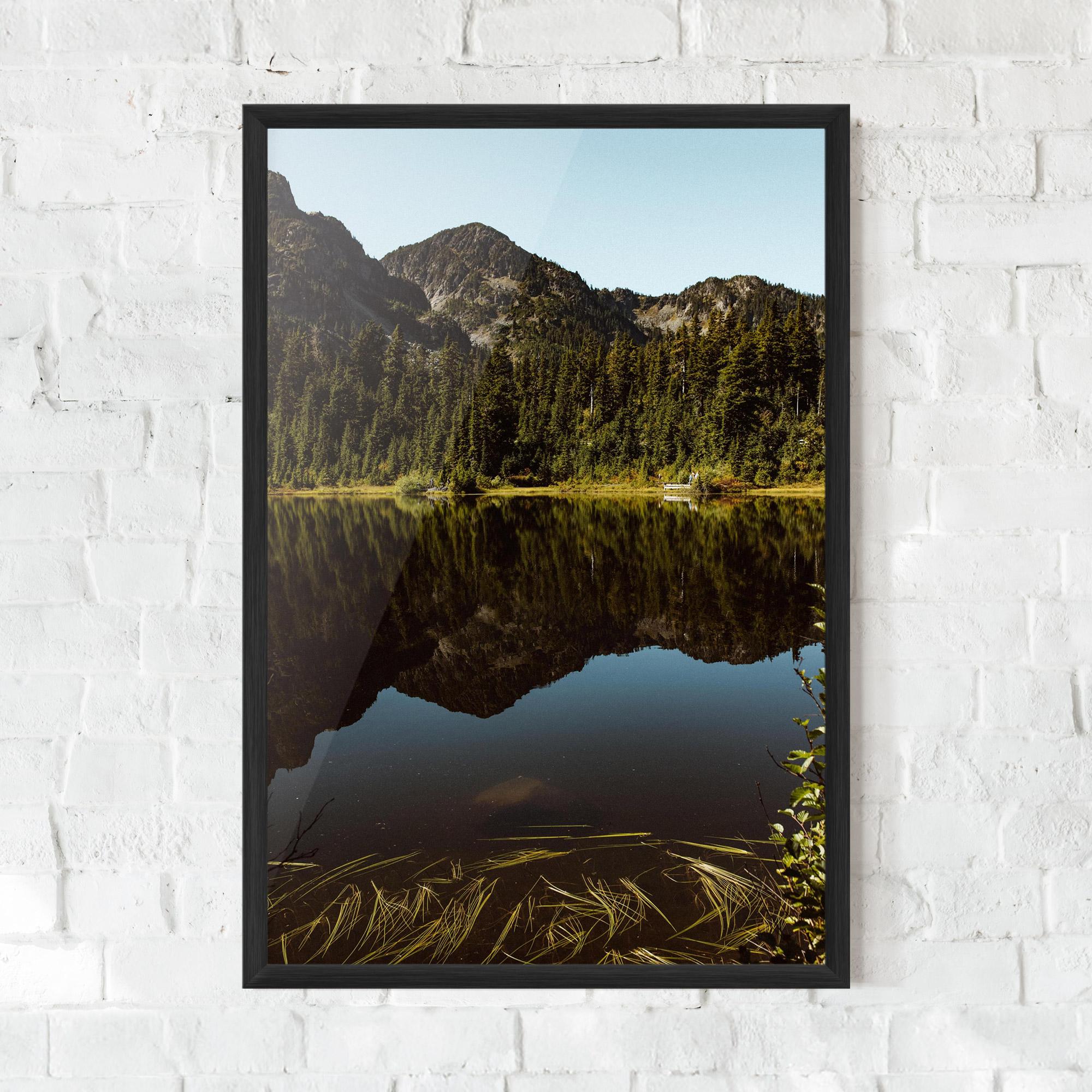 Plakat w Ramie Big Lake Mountain mockup 0