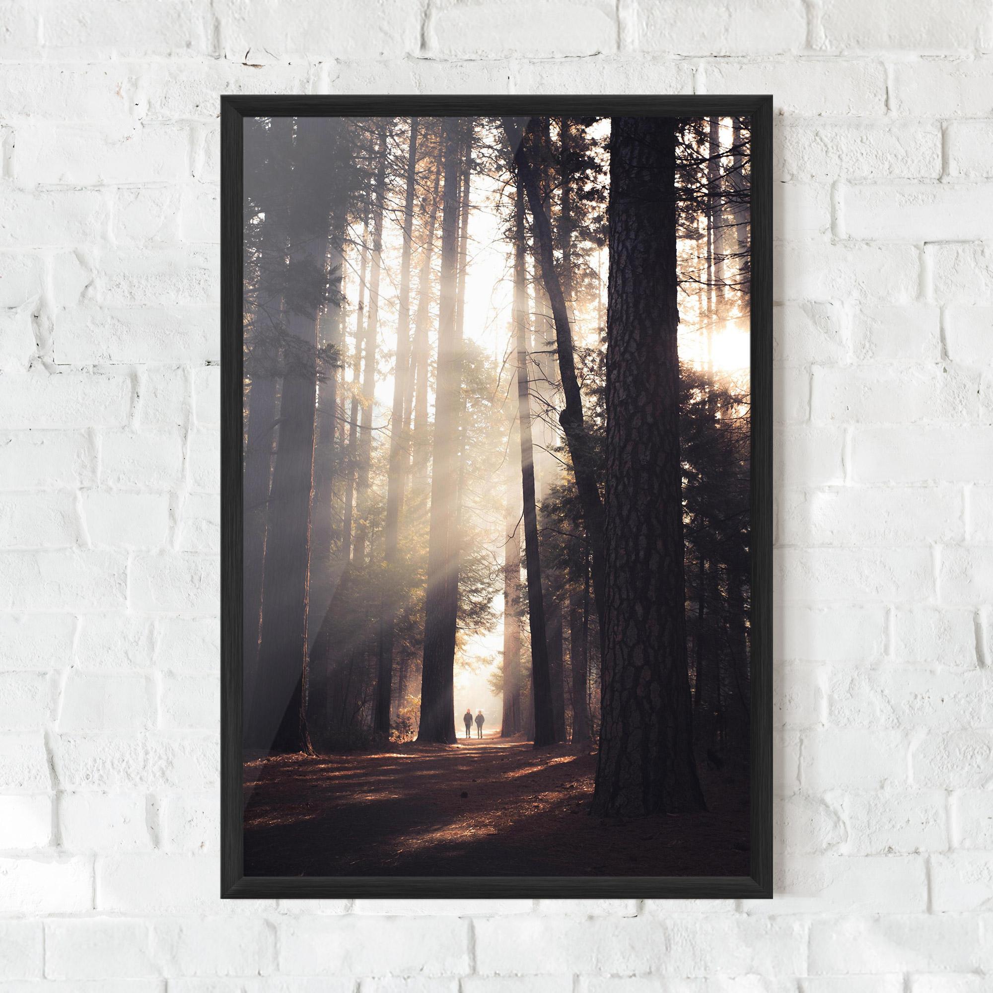 Plakat w Ramie Foggy Couple Forest mockup 0