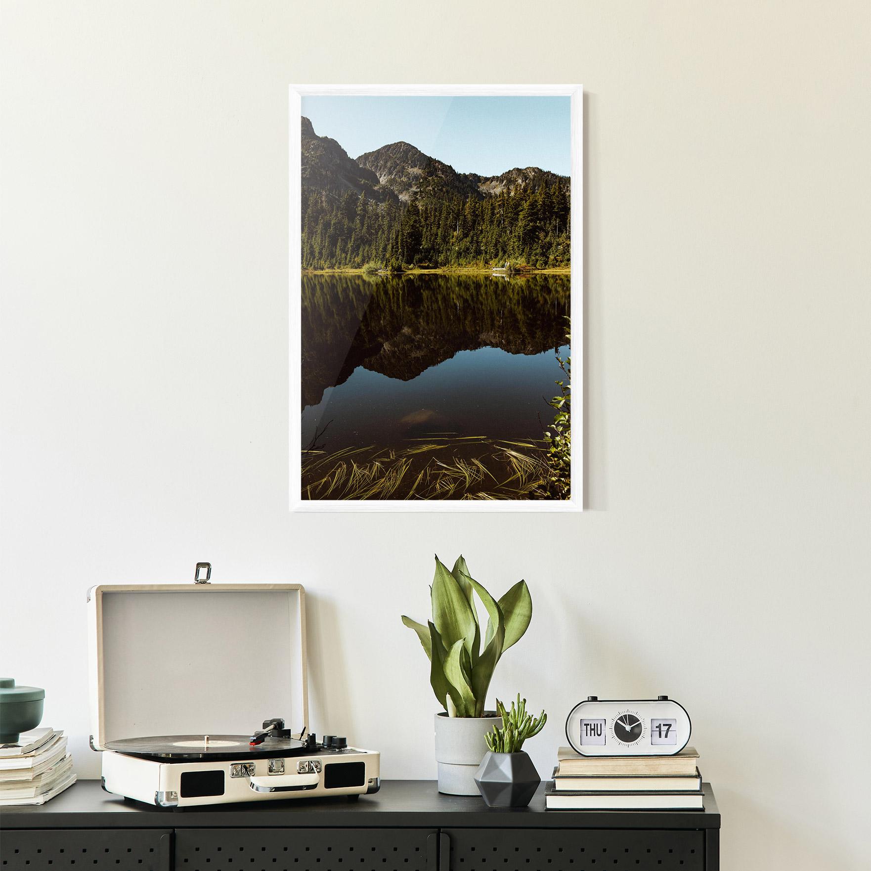 Plakat w Ramie Big Lake Mountain mockup 2