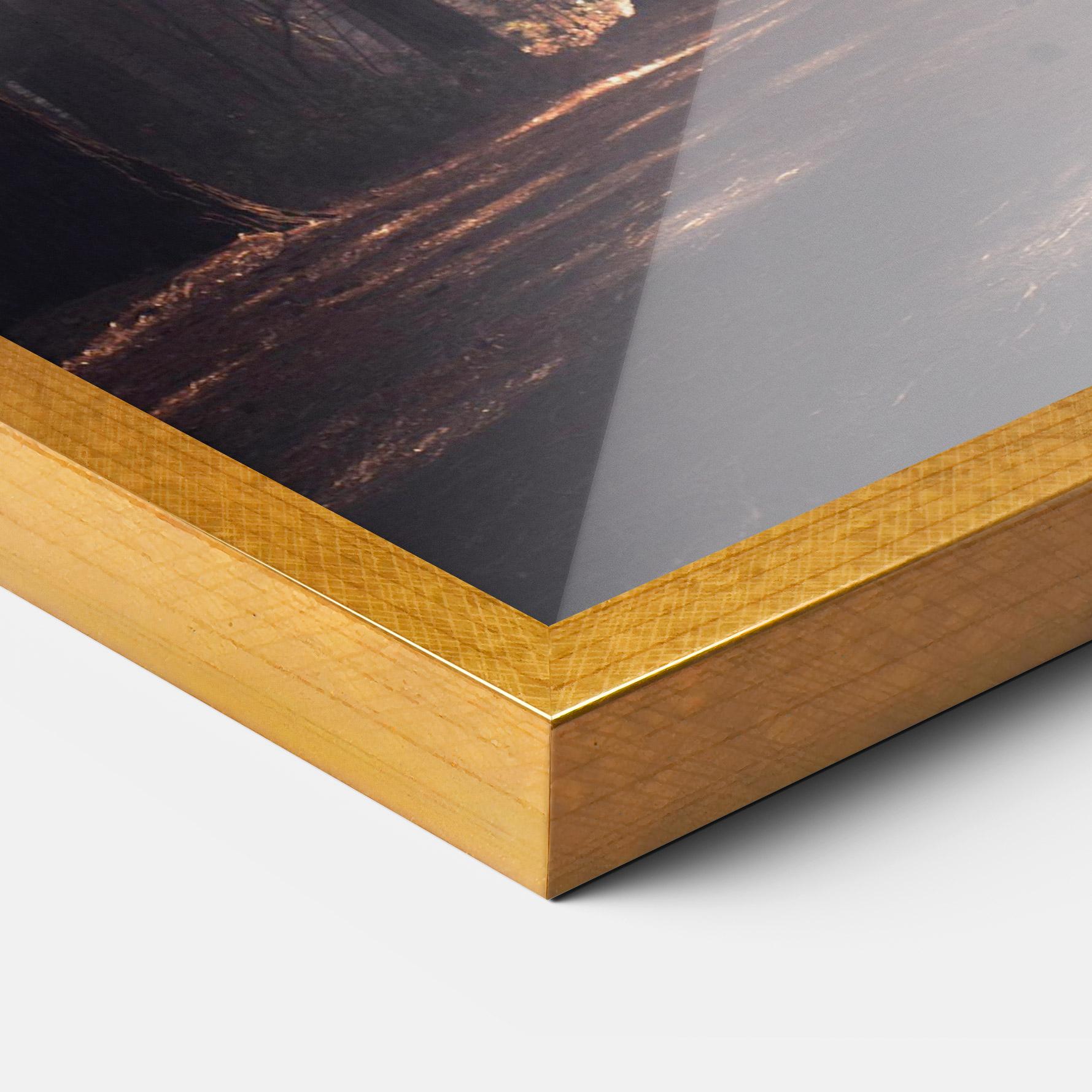 Plakat w Ramie Foggy Couple Forest mockup 3