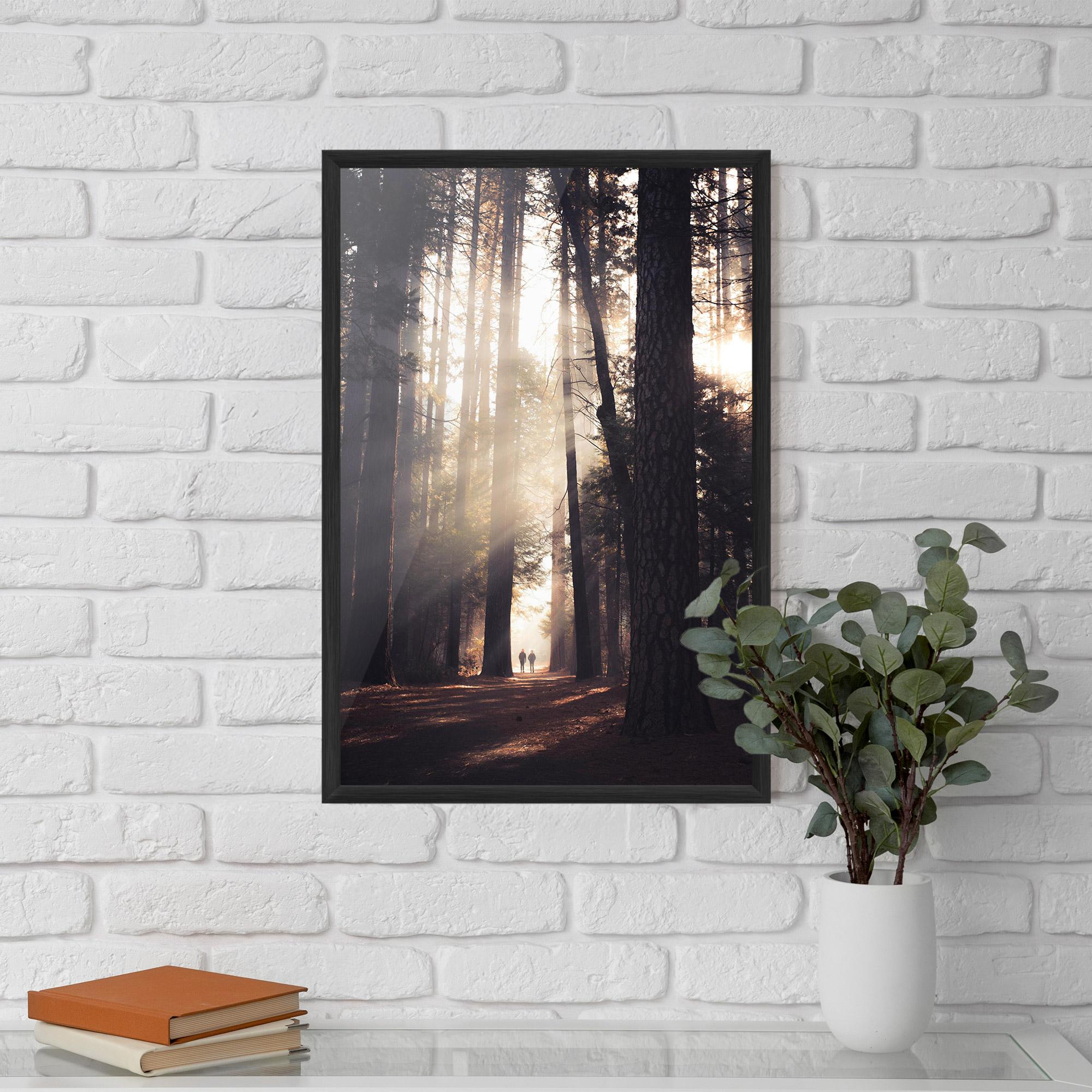 Plakat w Ramie Foggy Couple Forest mockup 5
