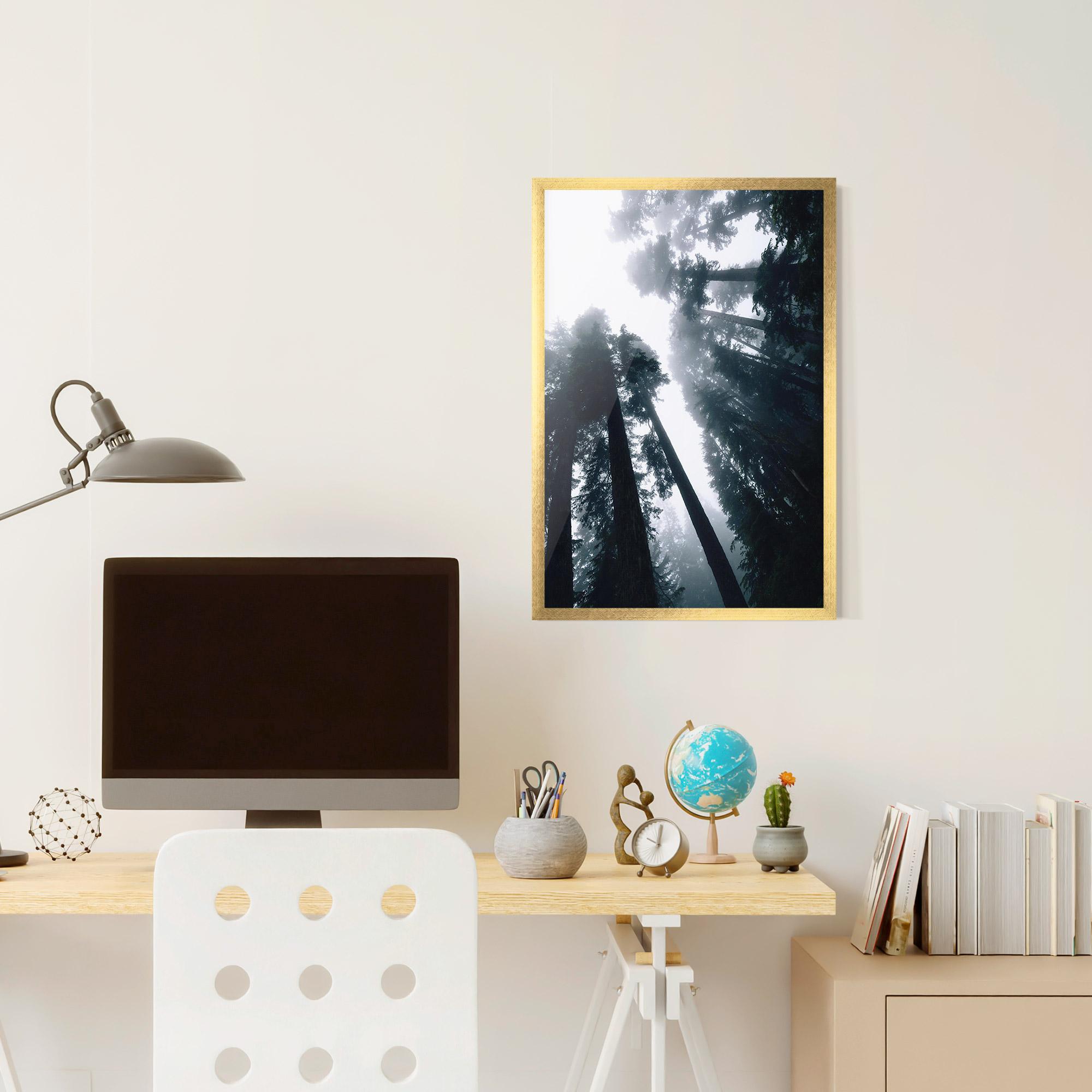 Plakat w Ramie Foggy Big Trees mockup 6