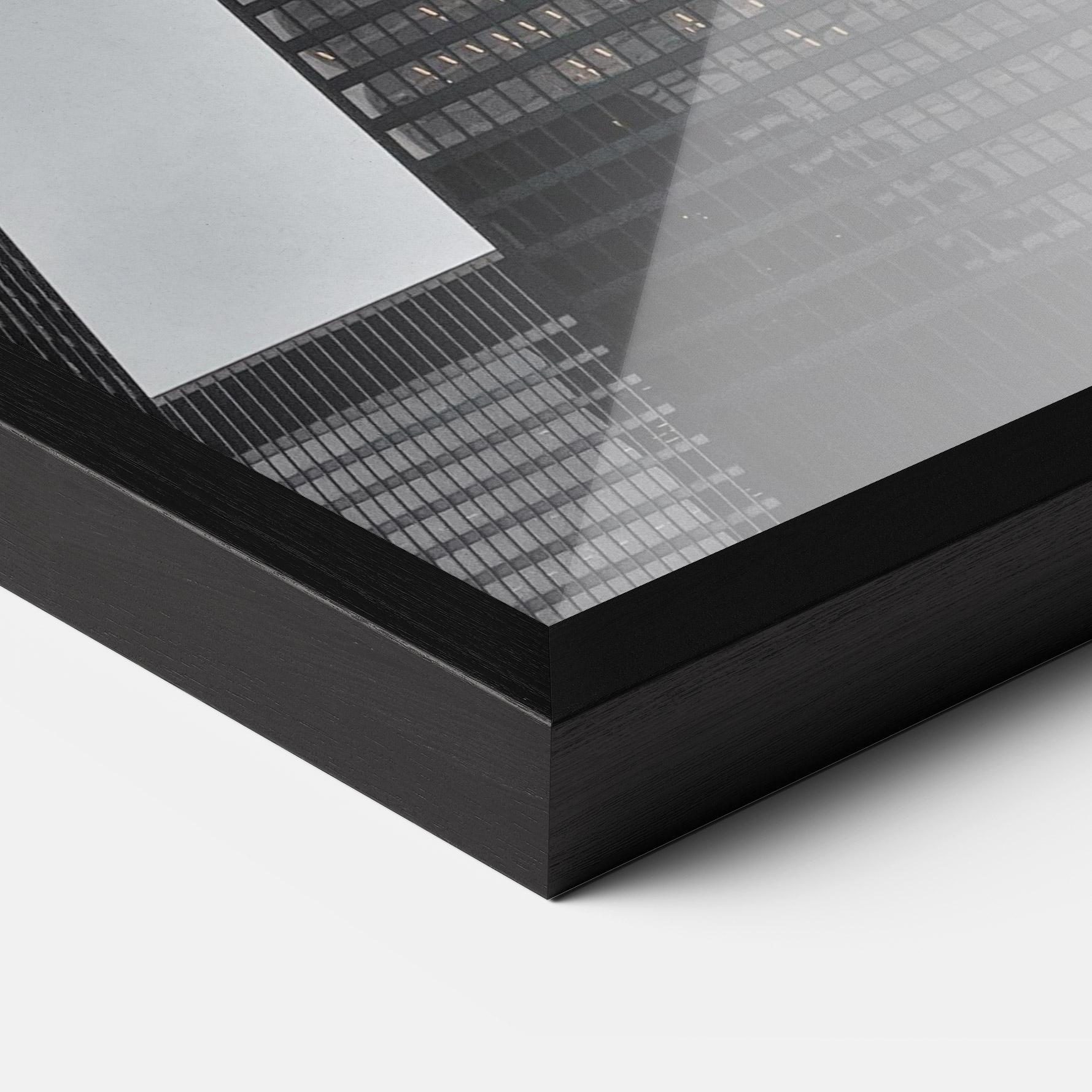 Plakat w Ramie Grey High Building mockup 3