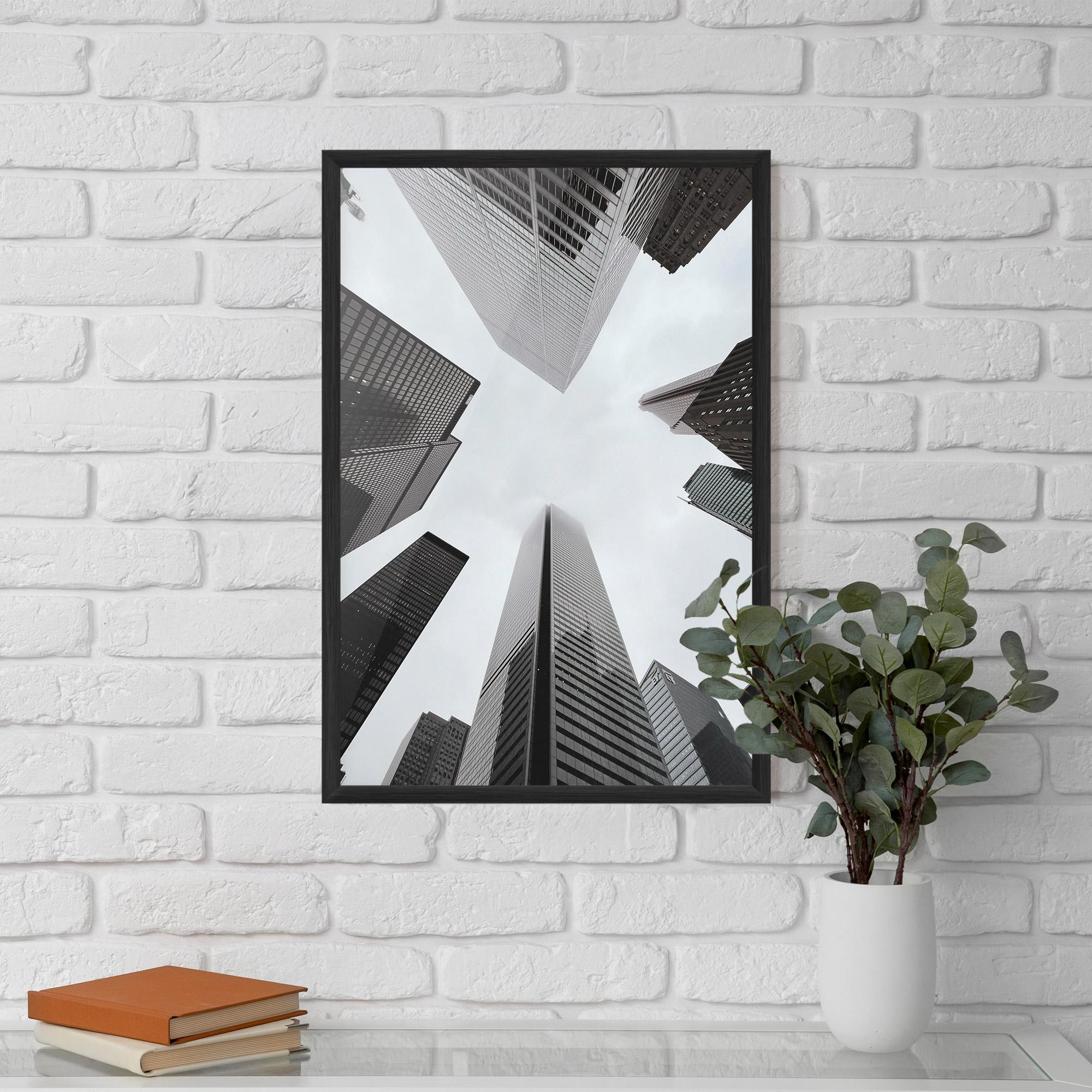 Plakat w Ramie High Grey Building mockup 5