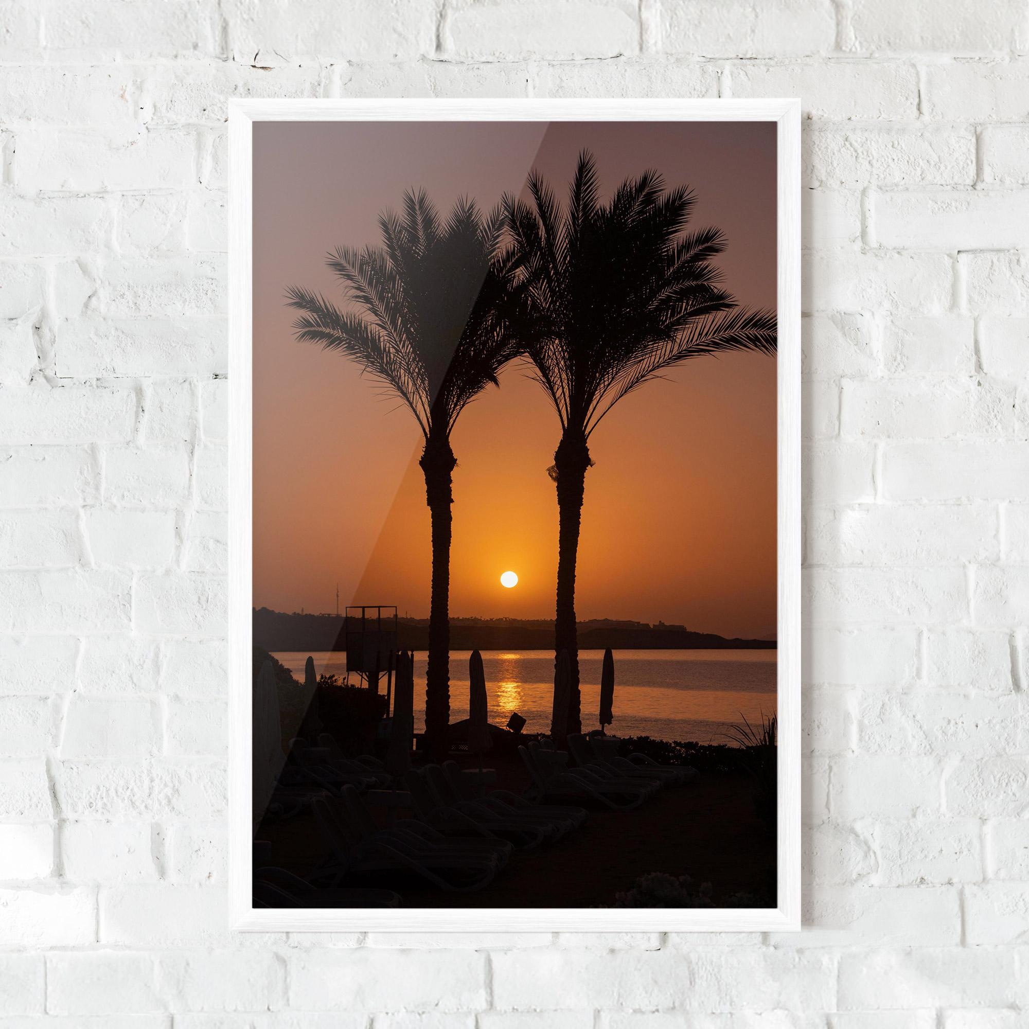 Plakat w Ramie Night Palm mockup 0