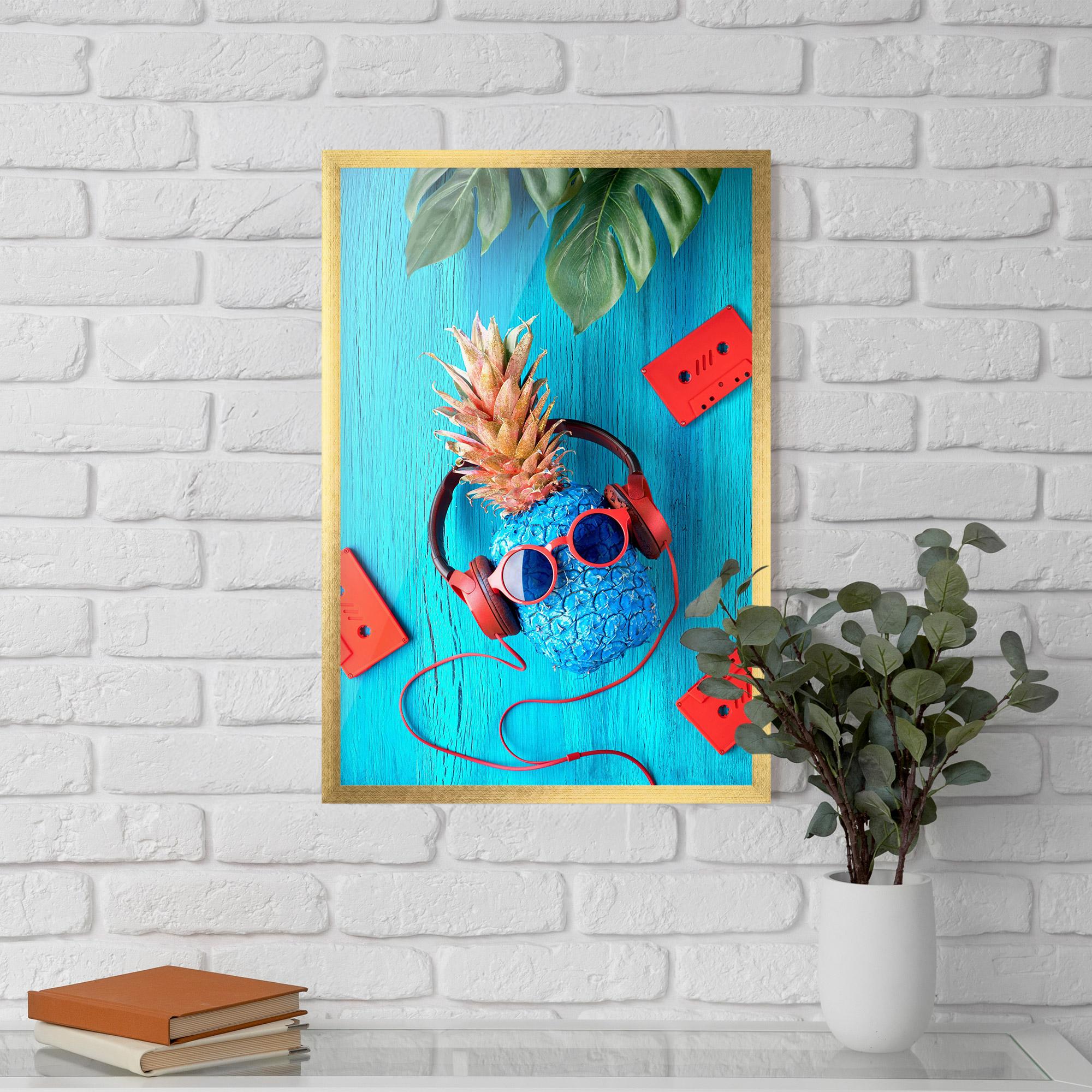 Plakat w Ramie Pineapple On Blue mockup 5