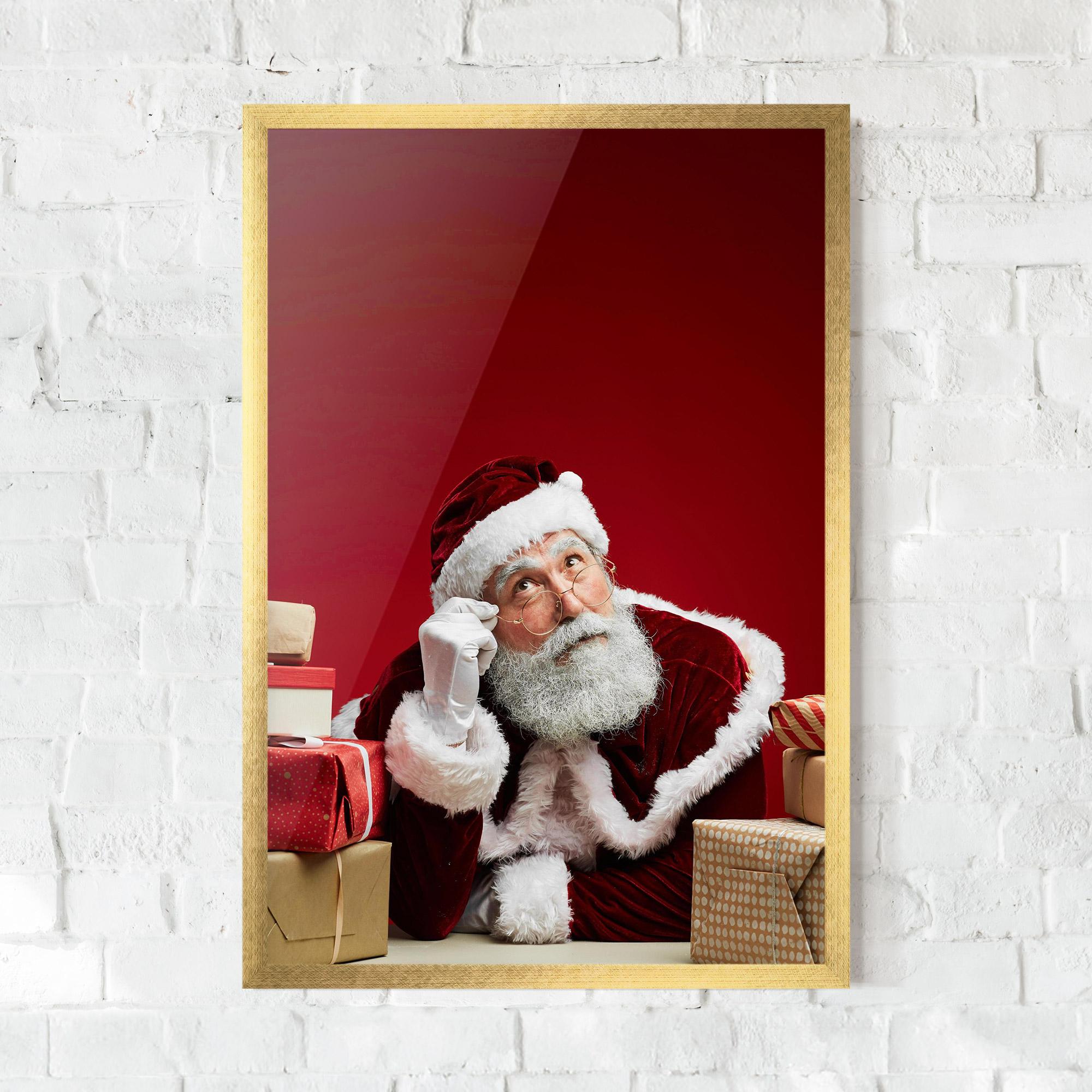 Plakat w Ramie Pensive Santa mockup 0