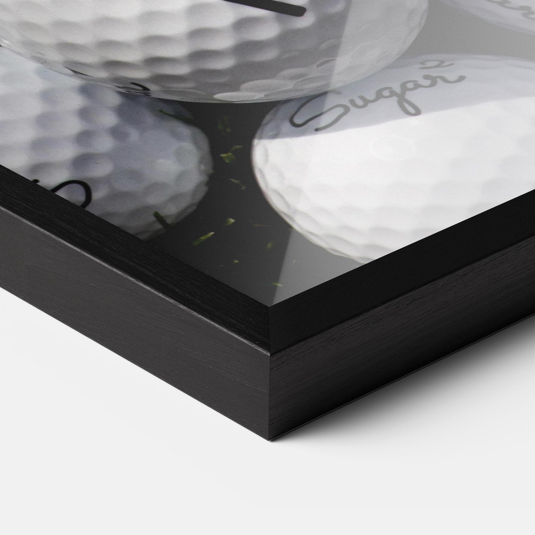 Plakat w Ramie White Sugar Golf Balls mockup 3