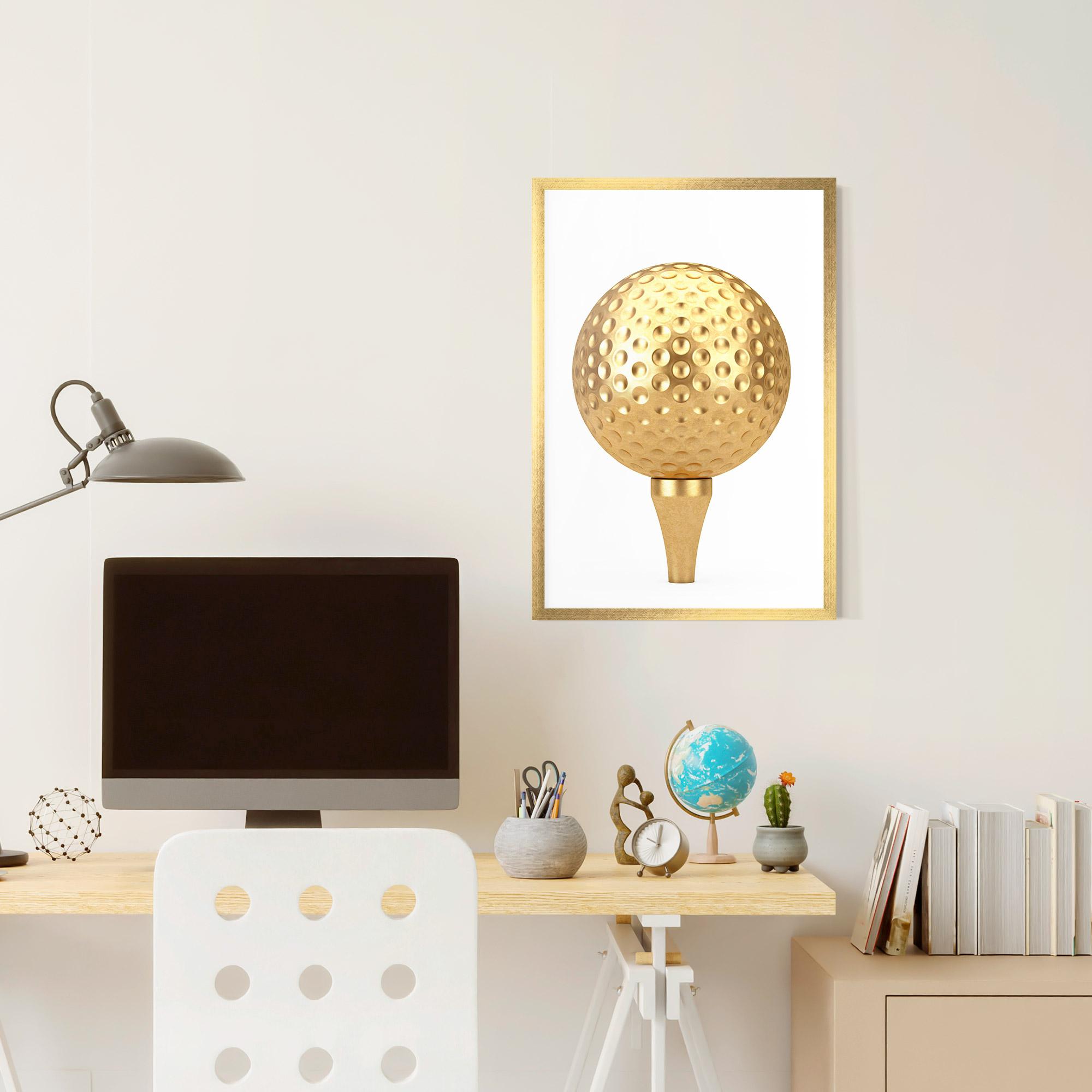 Plakat w Ramie Golden Golf Ball mockup 6