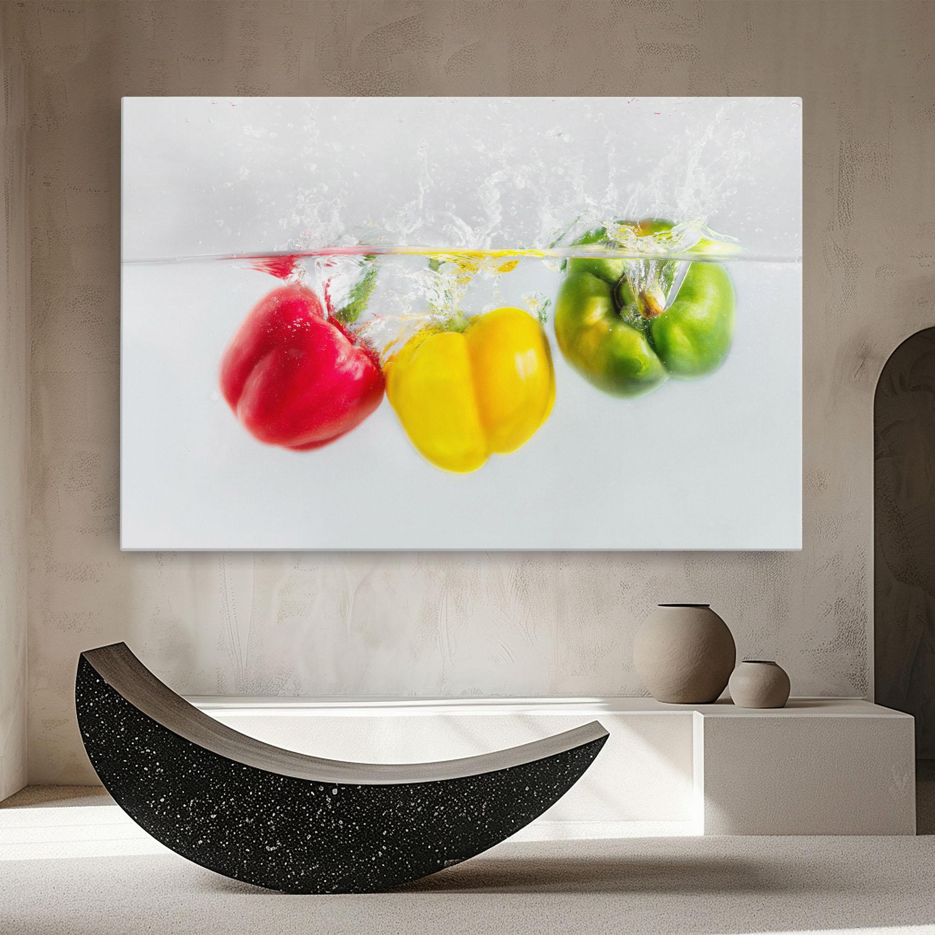 Obraz na Płótnie Bellpepper In Water mockup 8