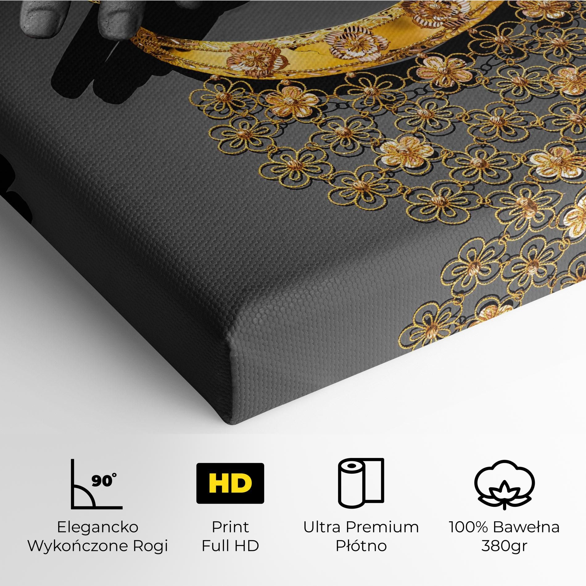 Golden Jewelery Set mockup 4