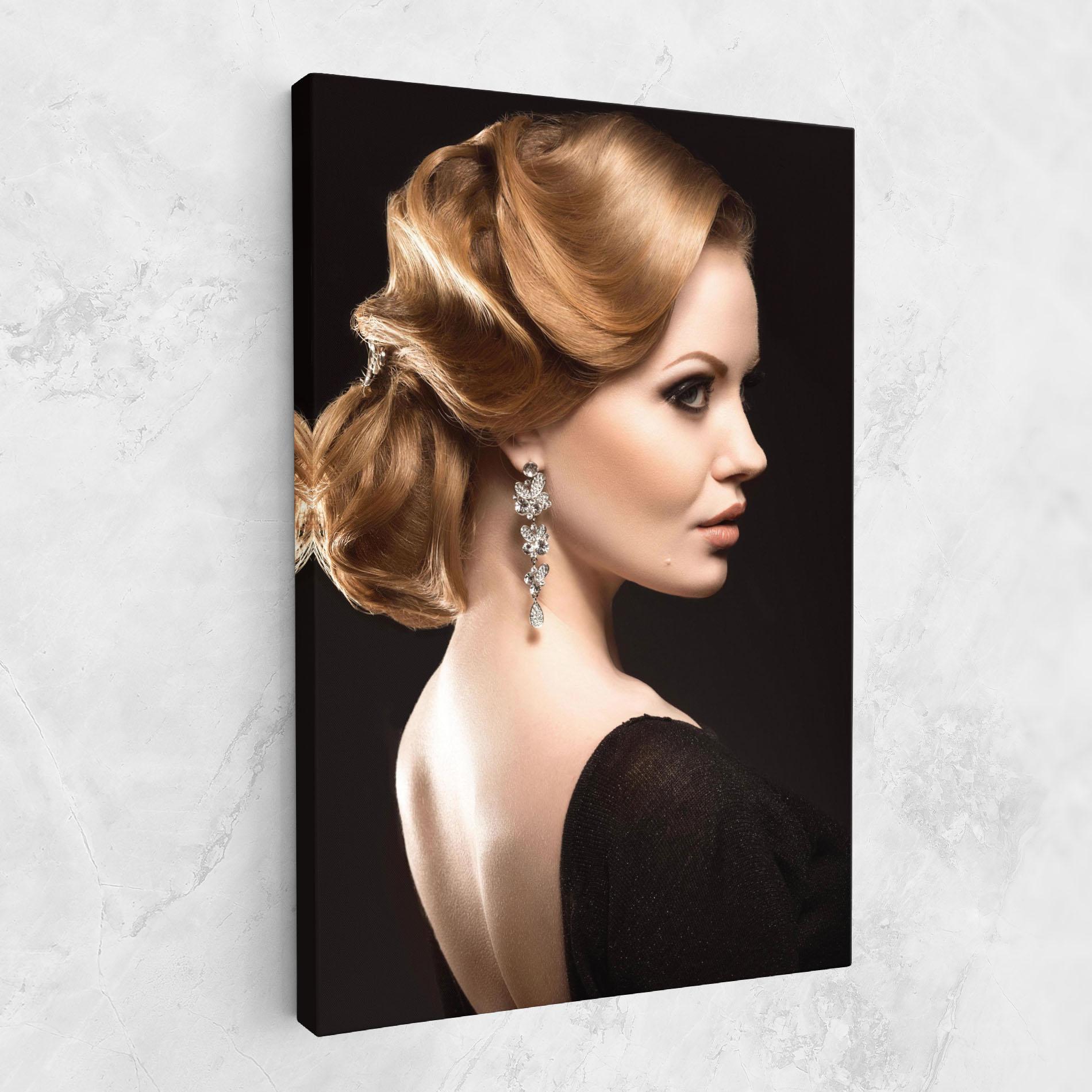 Obraz na Płótnie Elegant Earrings mockup 1