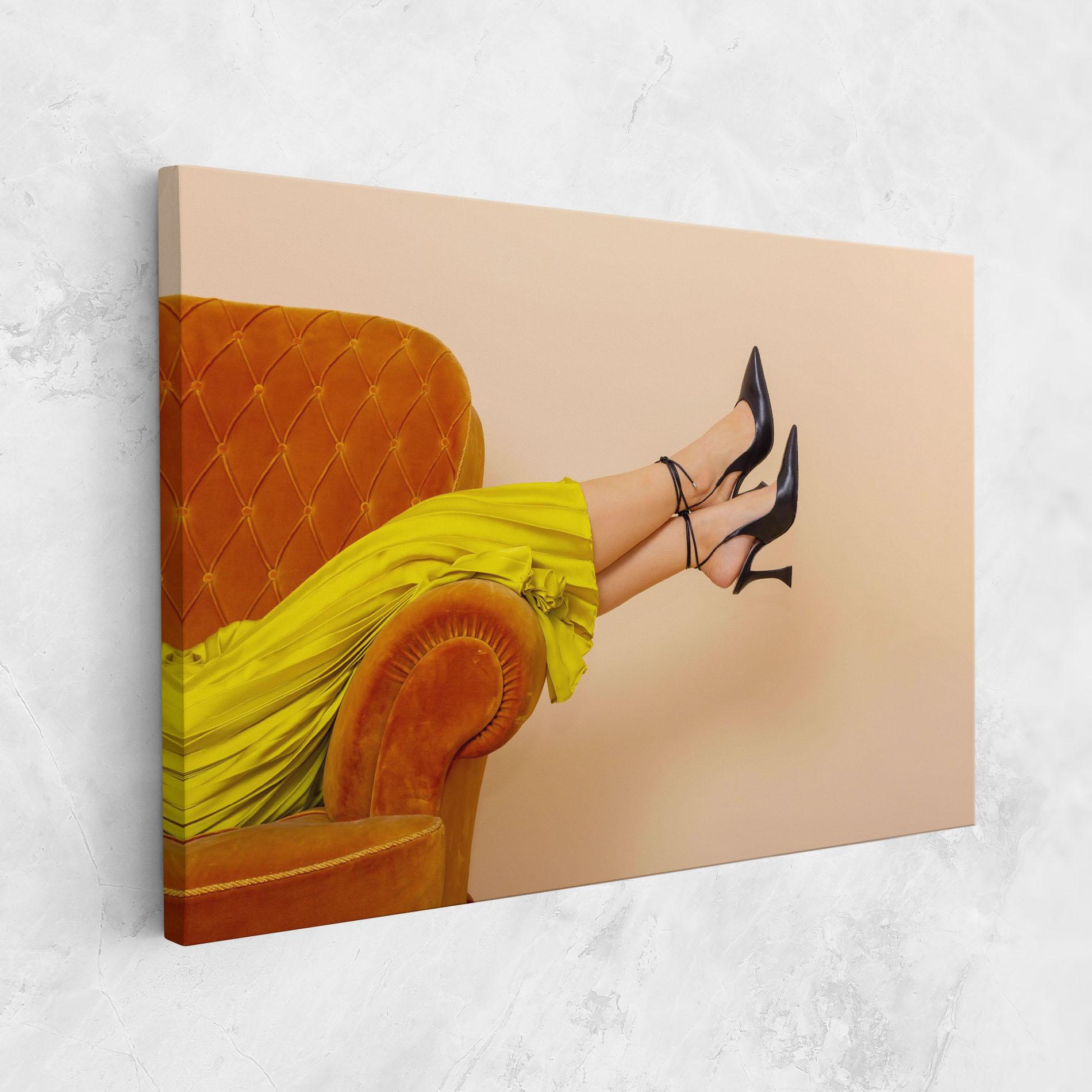 Obraz na Płótnie Black Heals On Cream mockup 1