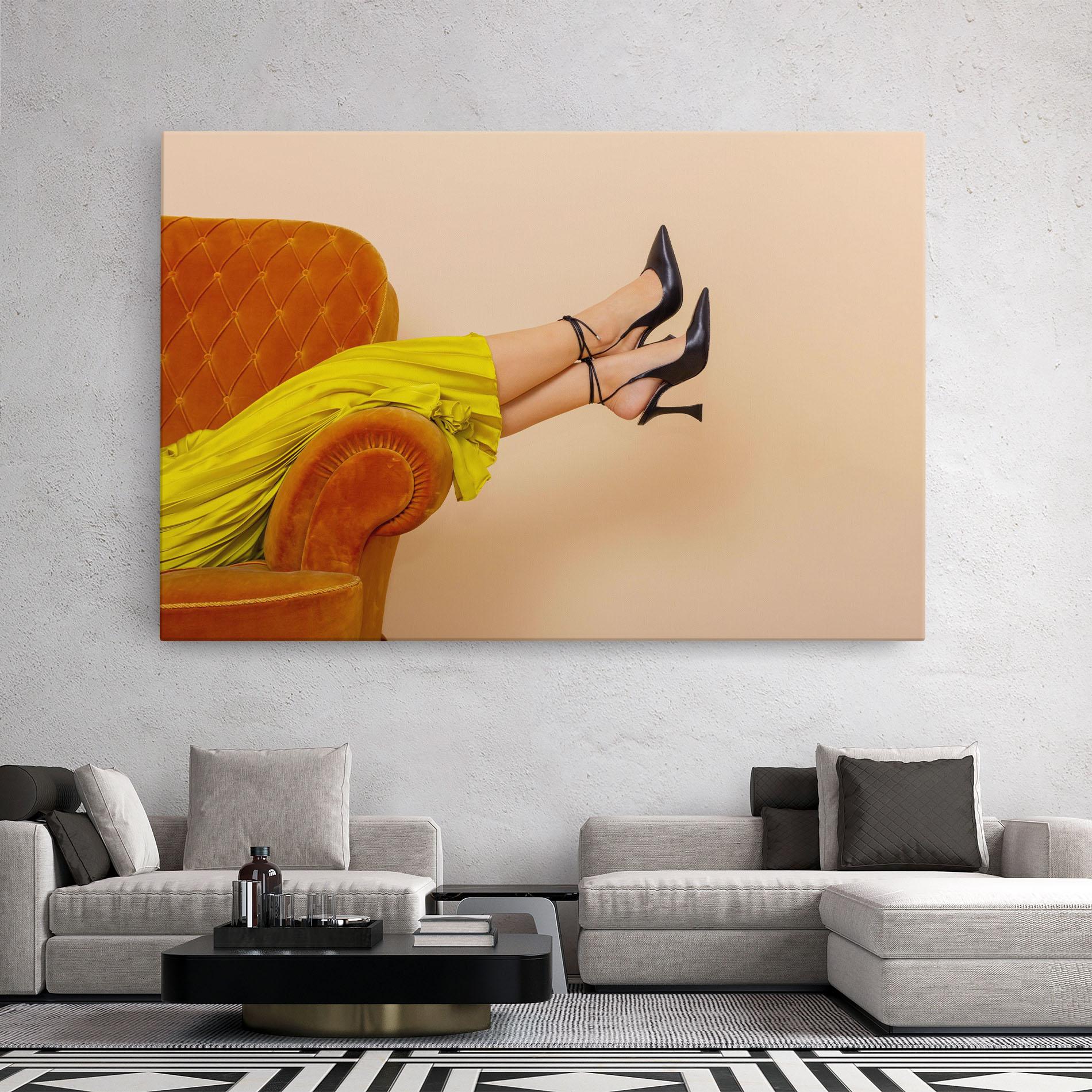 Obraz na Płótnie Black Heals On Cream mockup 2