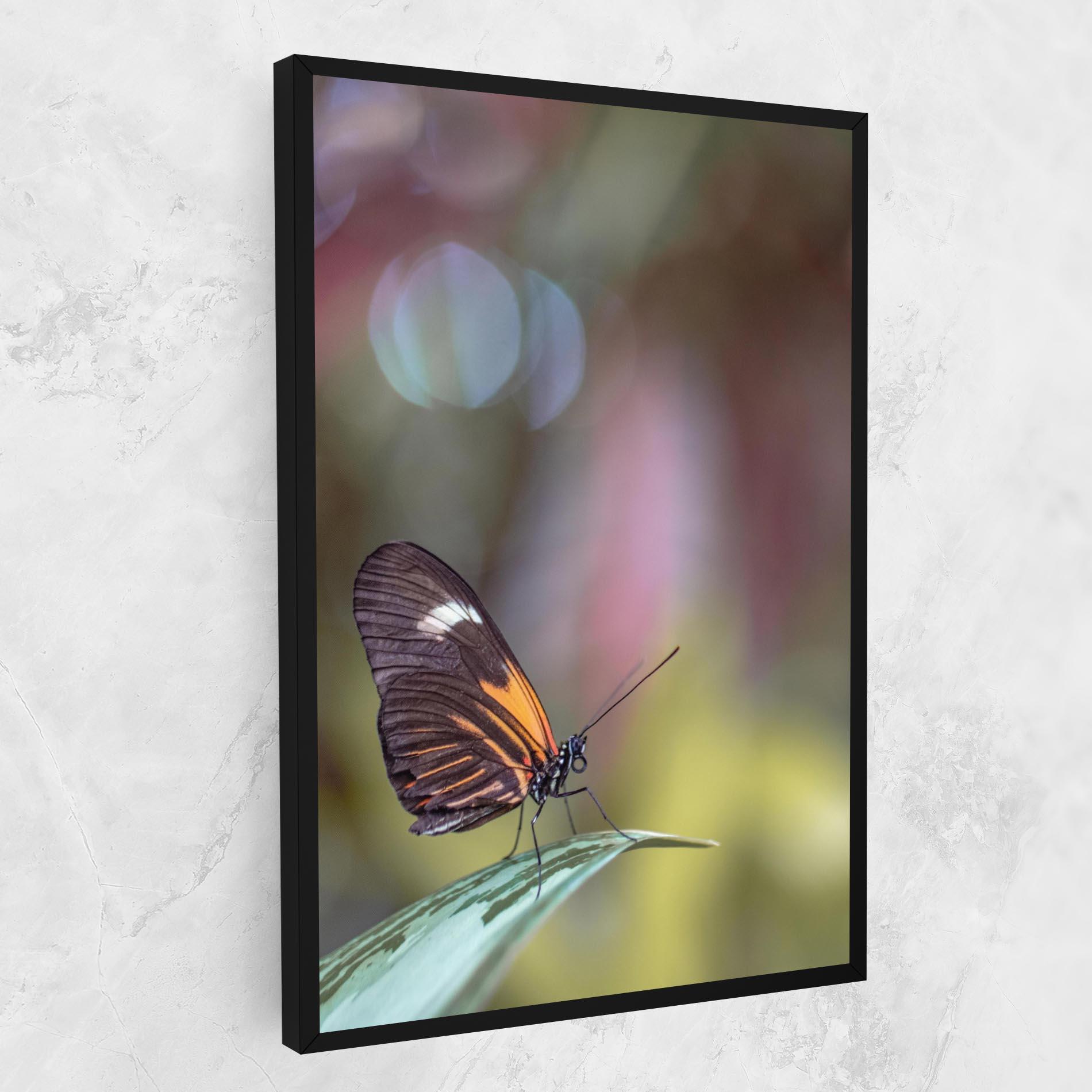 Obraz na Płótnie Dark Purple Butterfly mockup 1