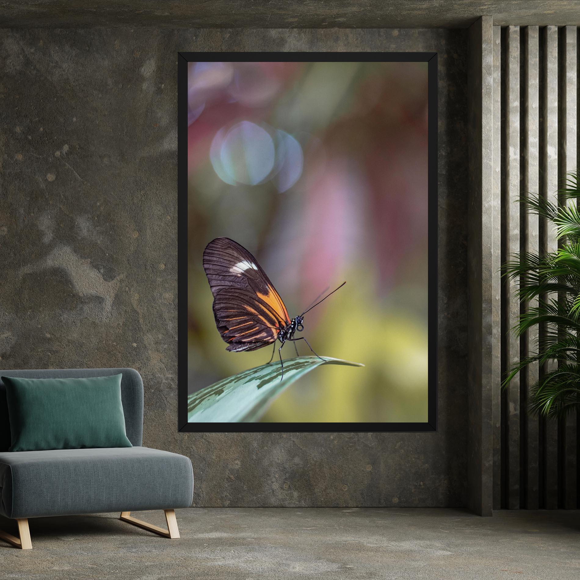 Obraz na Płótnie Dark Purple Butterfly mockup 7
