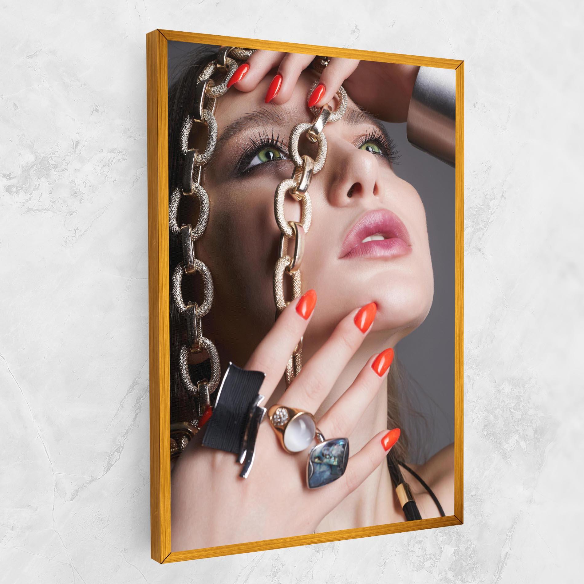 Obraz na Płótnie Big Chain Woman mockup 1