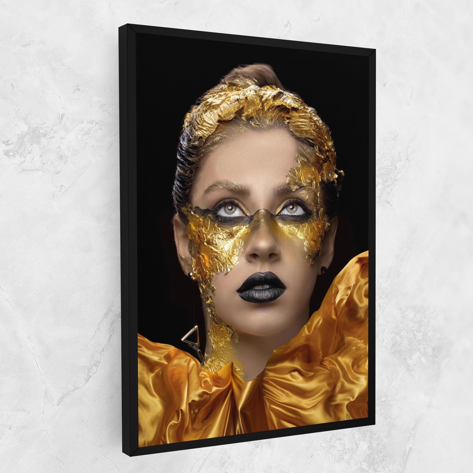 Obraz na Płótnie Glamorous Gold Outfit mockup 1