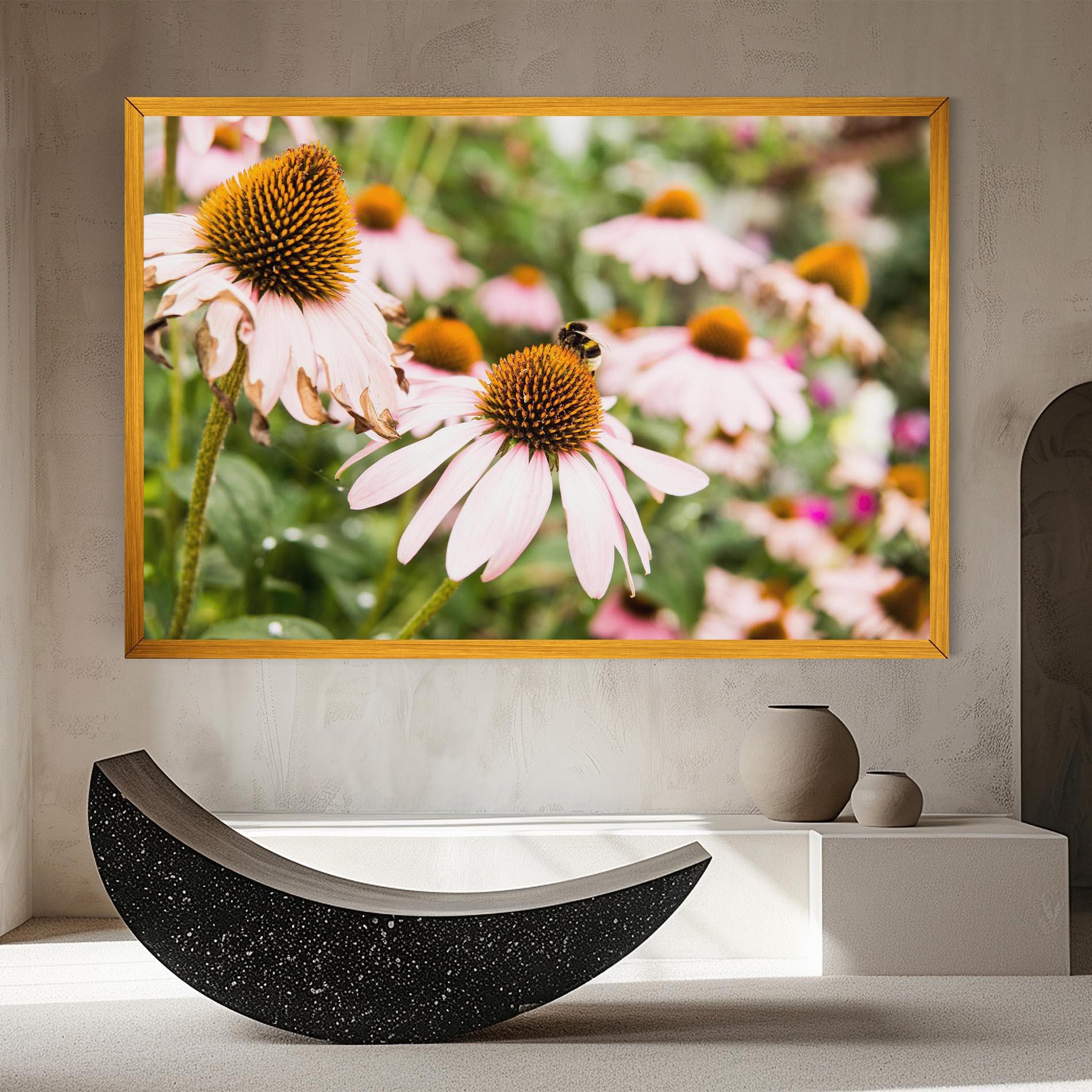 Obraz na Płótnie Daylight Bee mockup 8