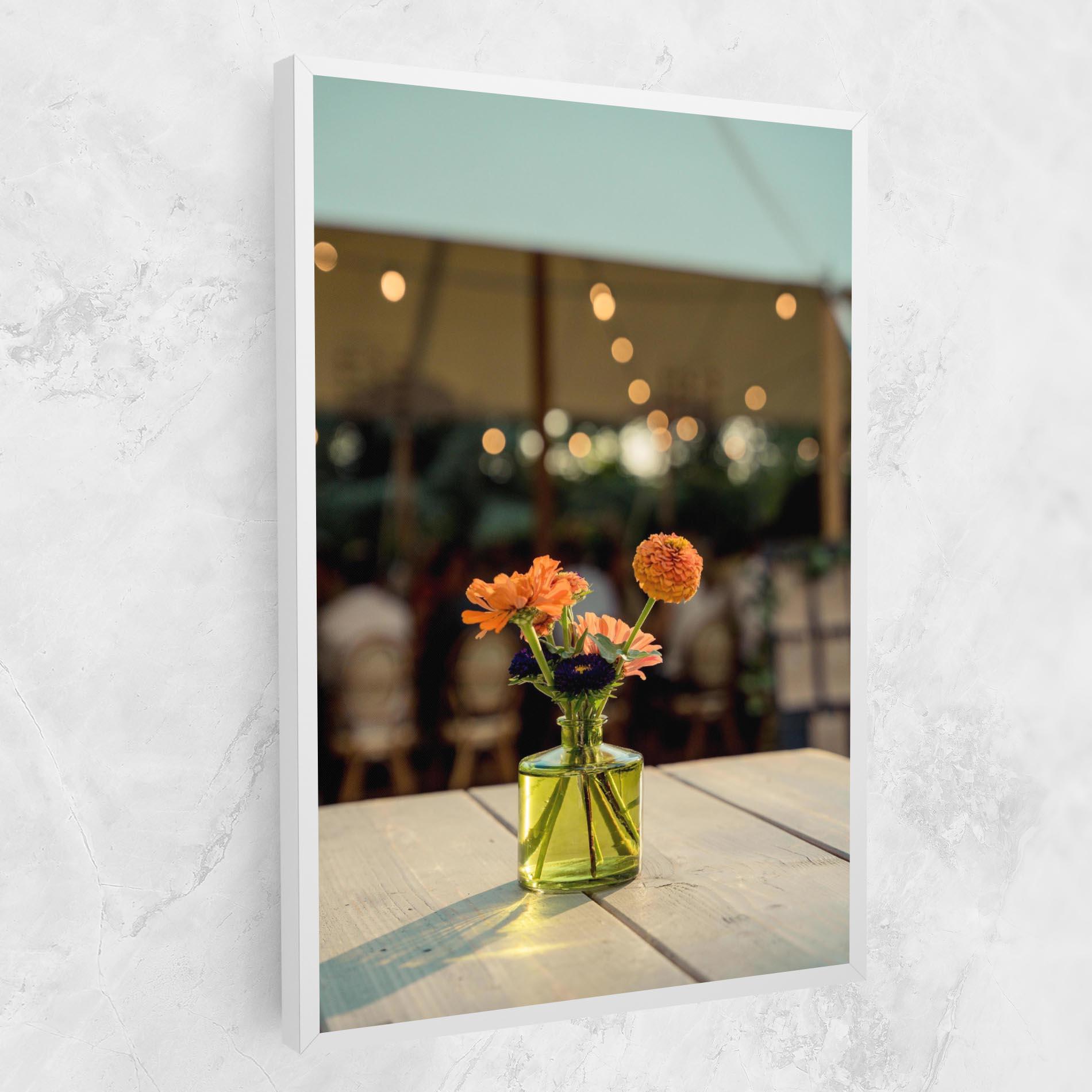 Obraz na Płótnie Orange Flowers Vase mockup 1