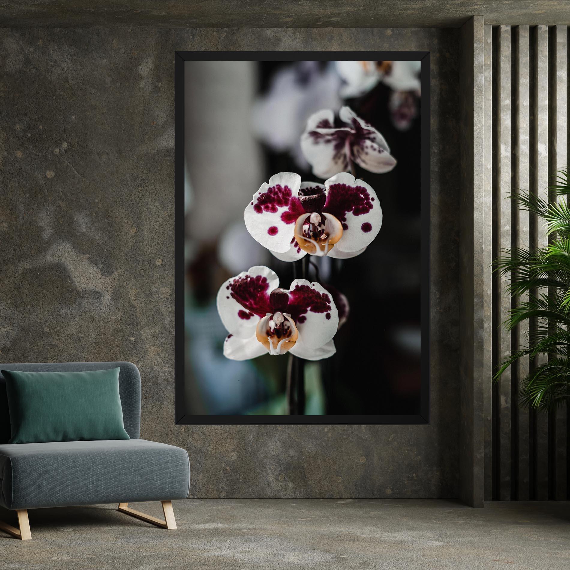 Obraz na Płótnie Dark Purple Orchid mockup 7
