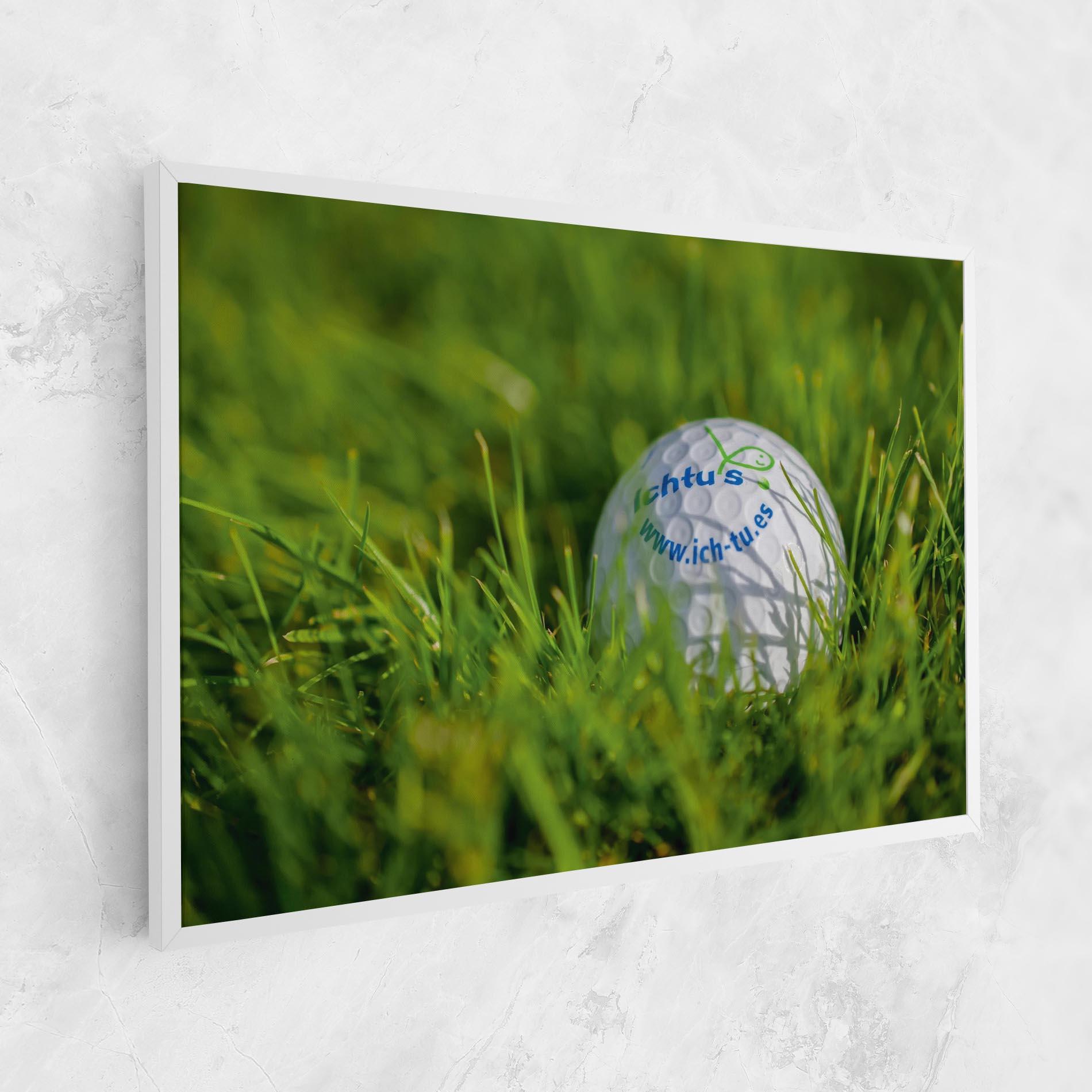 Obraz na Płótnie Golf Ball In Grass mockup 1