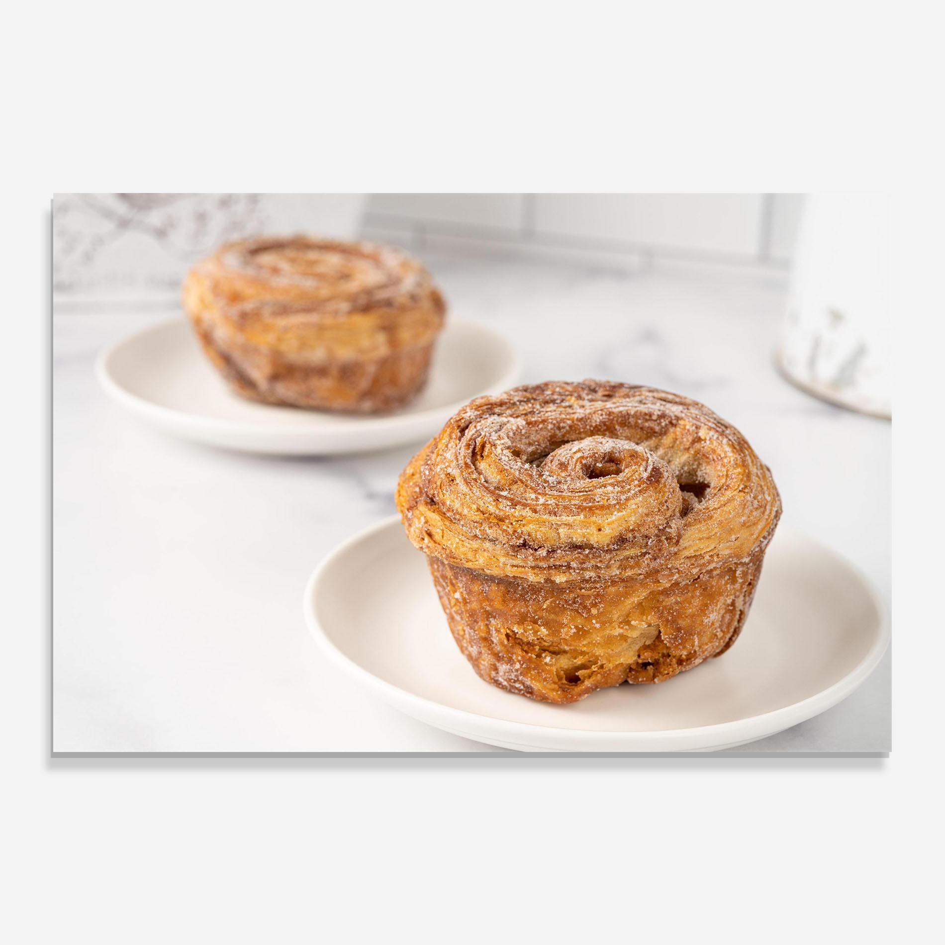 Obraz na Szkle Cinnamon Roll mockup 0
