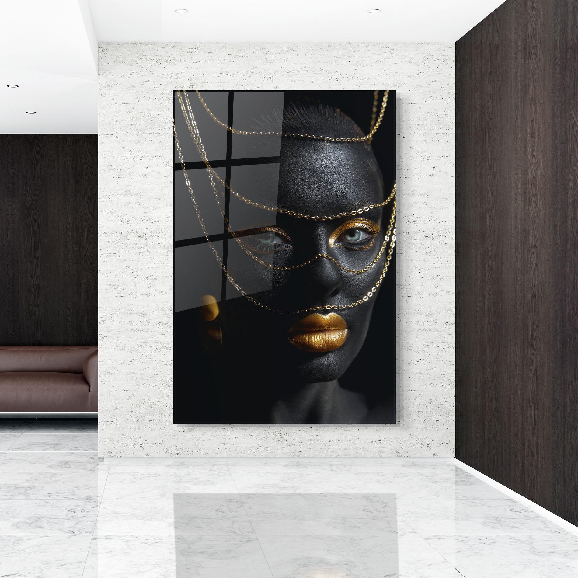 Obraz na Szkle Gold Chain Green Eyes mockup 9