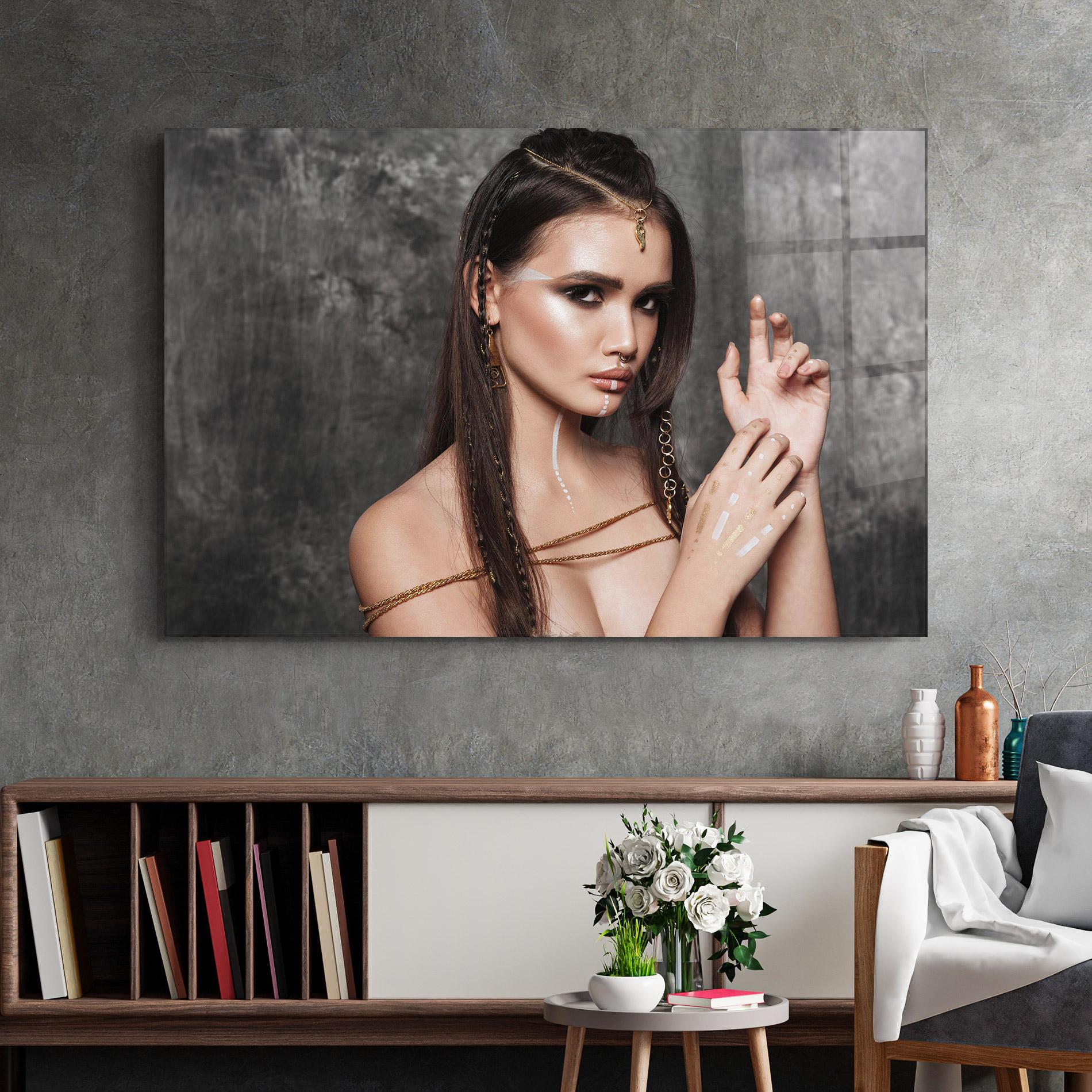 Obraz na Szkle Gold Hair Accessory mockup 2