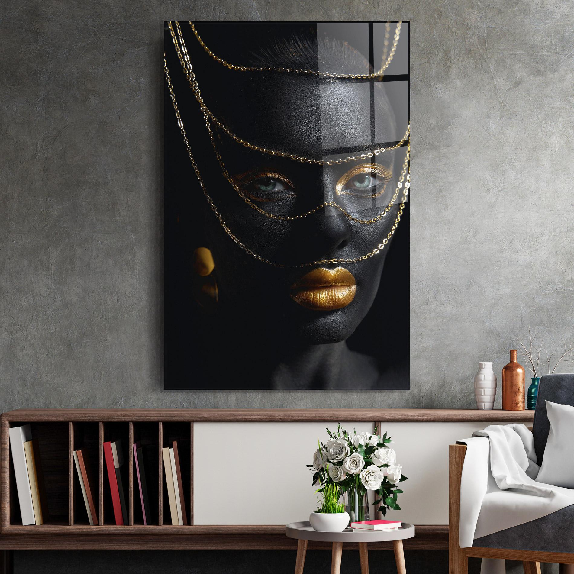 Obraz na Szkle Gold Chain Green Eyes mockup 2