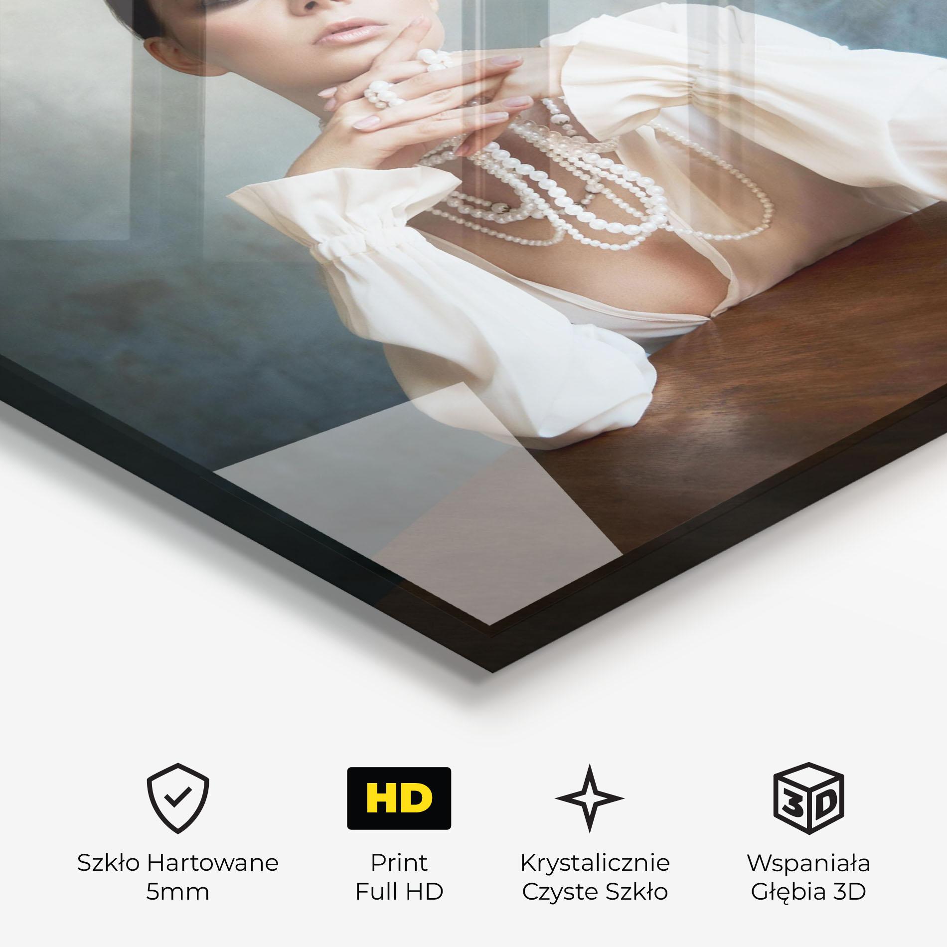 Obraz na Szkle Girl White Pearls mockup 3