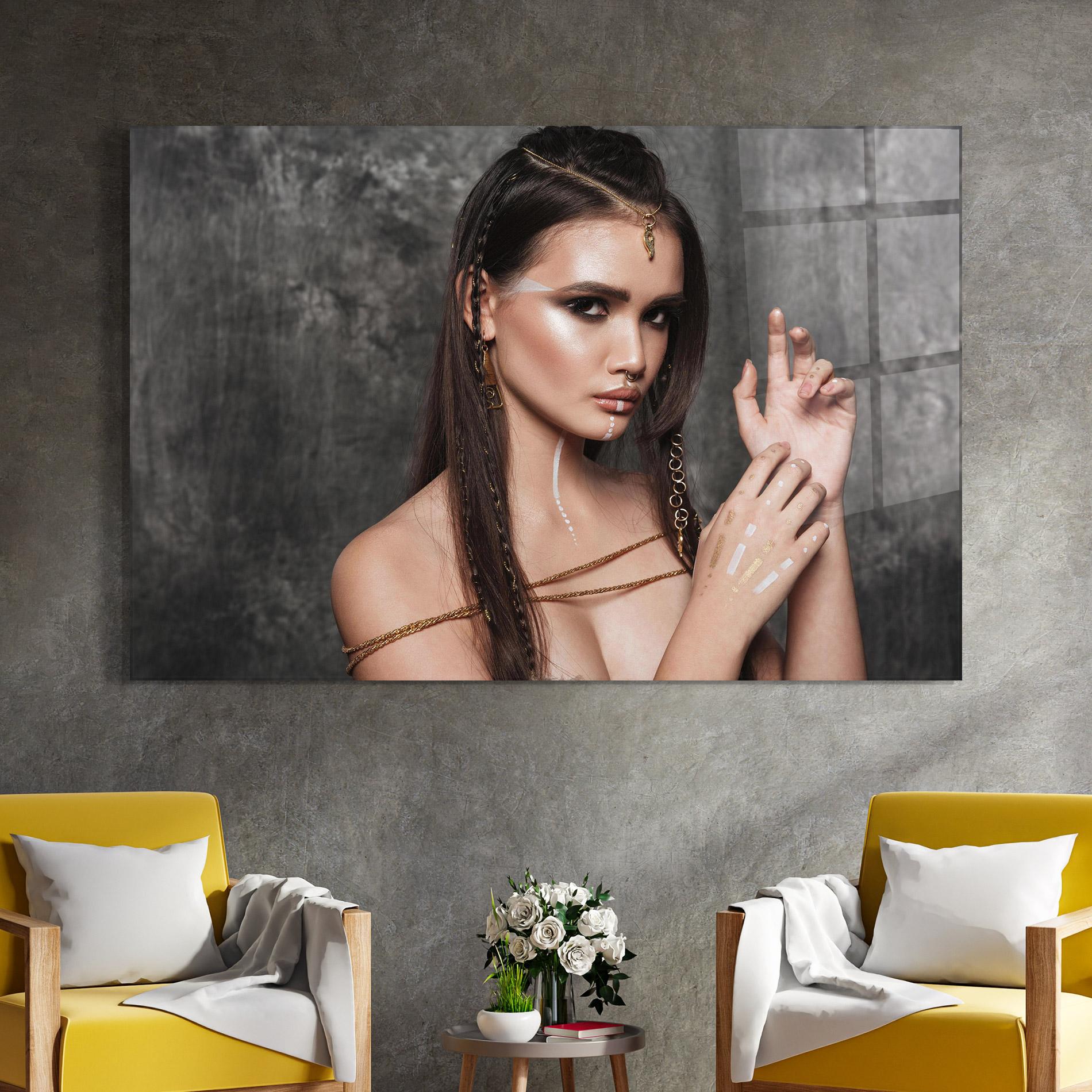 Obraz na Szkle Gold Hair Accessory mockup 4