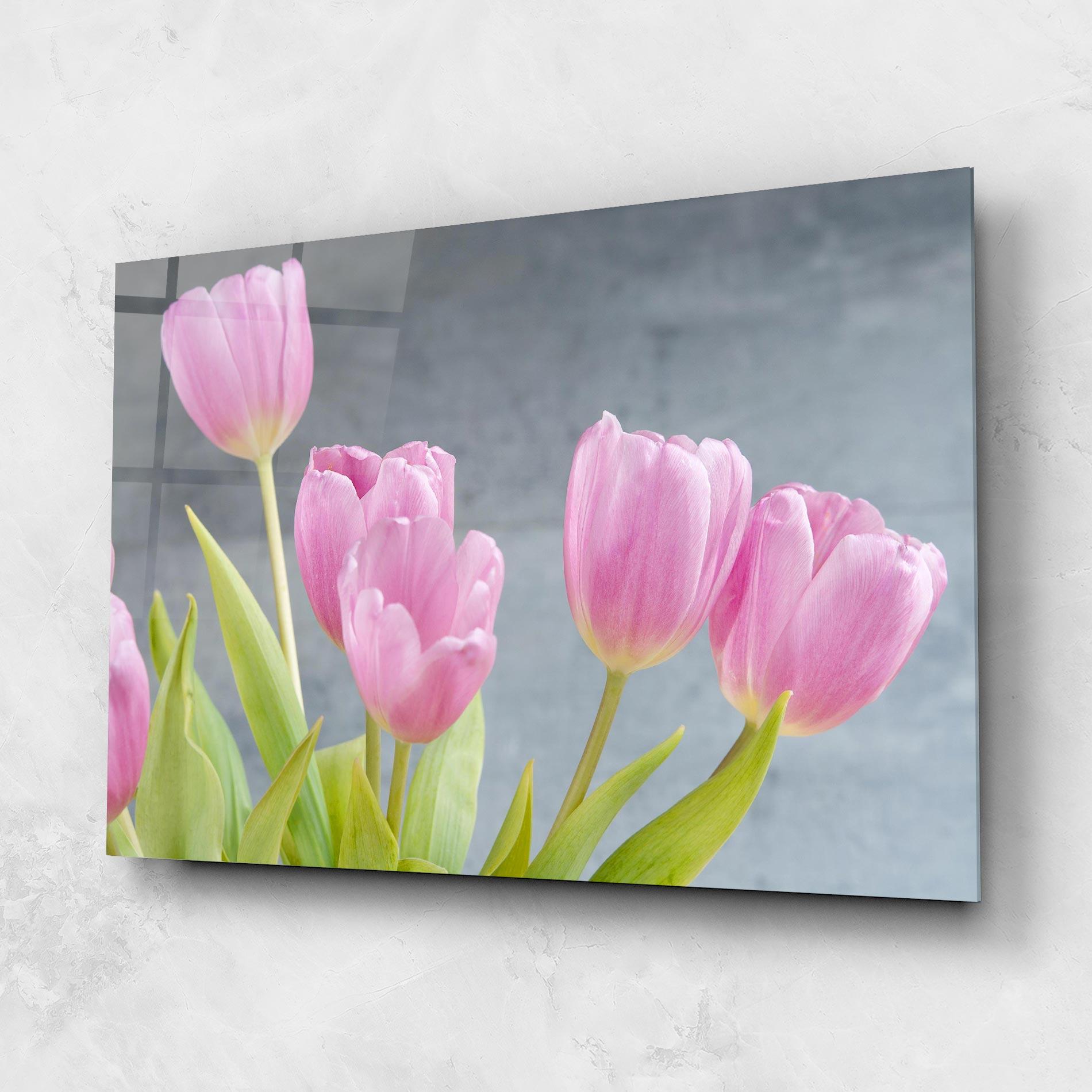 Obraz na Szkle Pink Pastel Tulip On Grey mockup 1