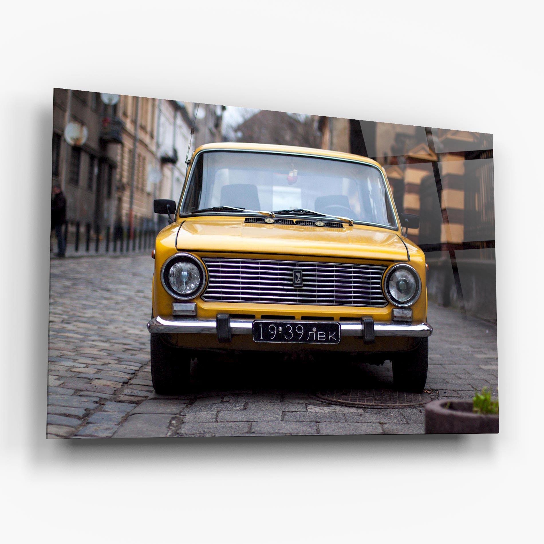 Obraz na Szkle Old Yellow Car mockup 6
